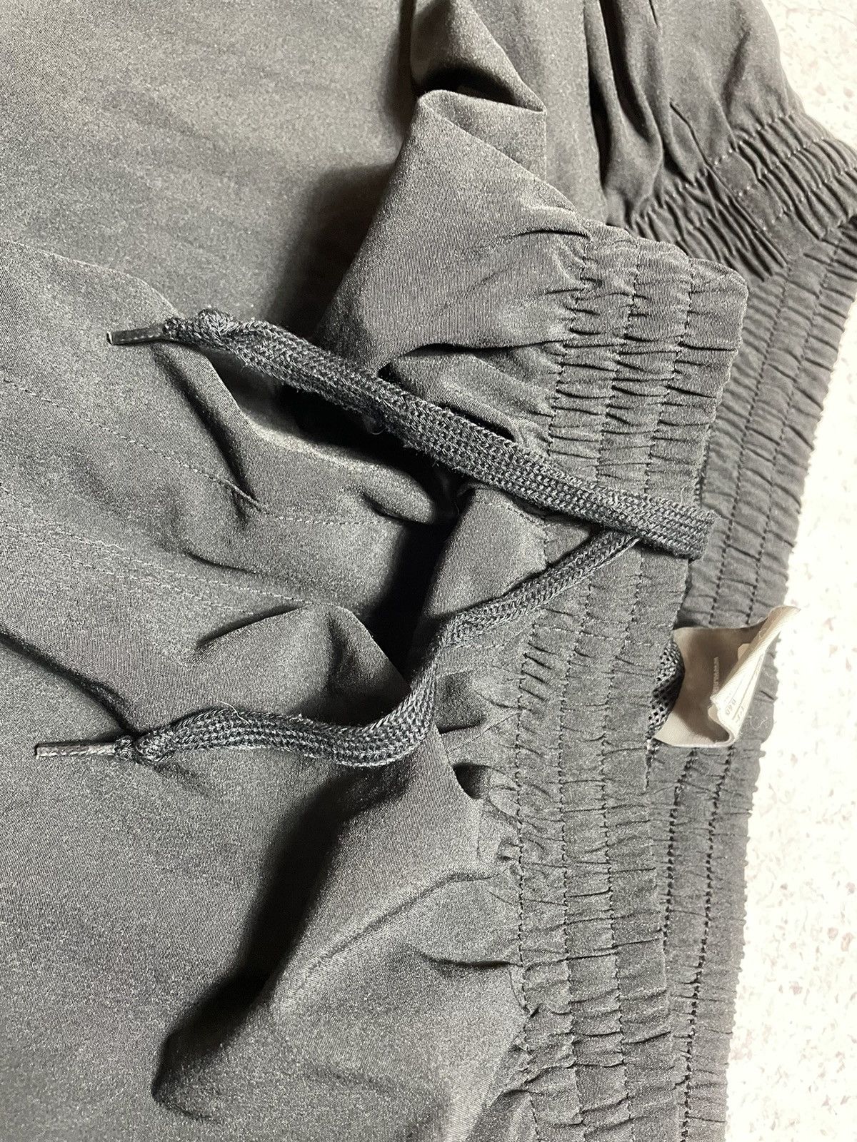 Nike Vintage Nike Drill Track Pants Nylon Y2K style Swoosh Hype Size US 38 / EU 54 - 6 Thumbnail
