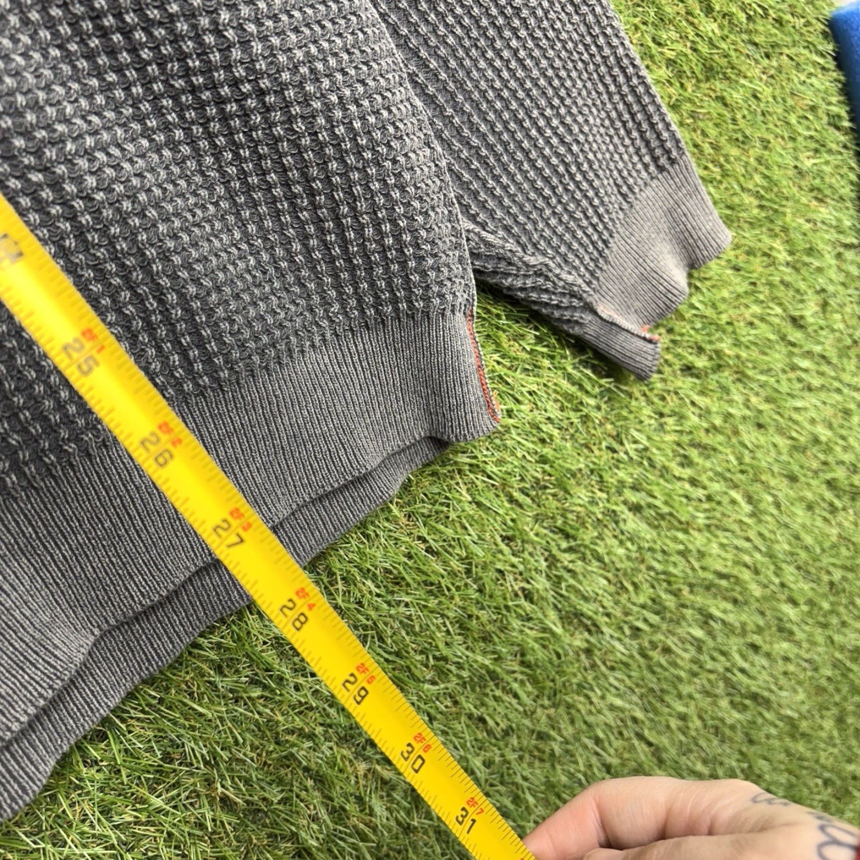 Carbon Carbon Sweater Mens Large V-Neck Waffle Knit Heavyweight Thermal Gray Cotton Pullover Zipper Pockets Preppy 2Cobalt? Size US L / EU 52-54 / 3 - 6 Thumbnail