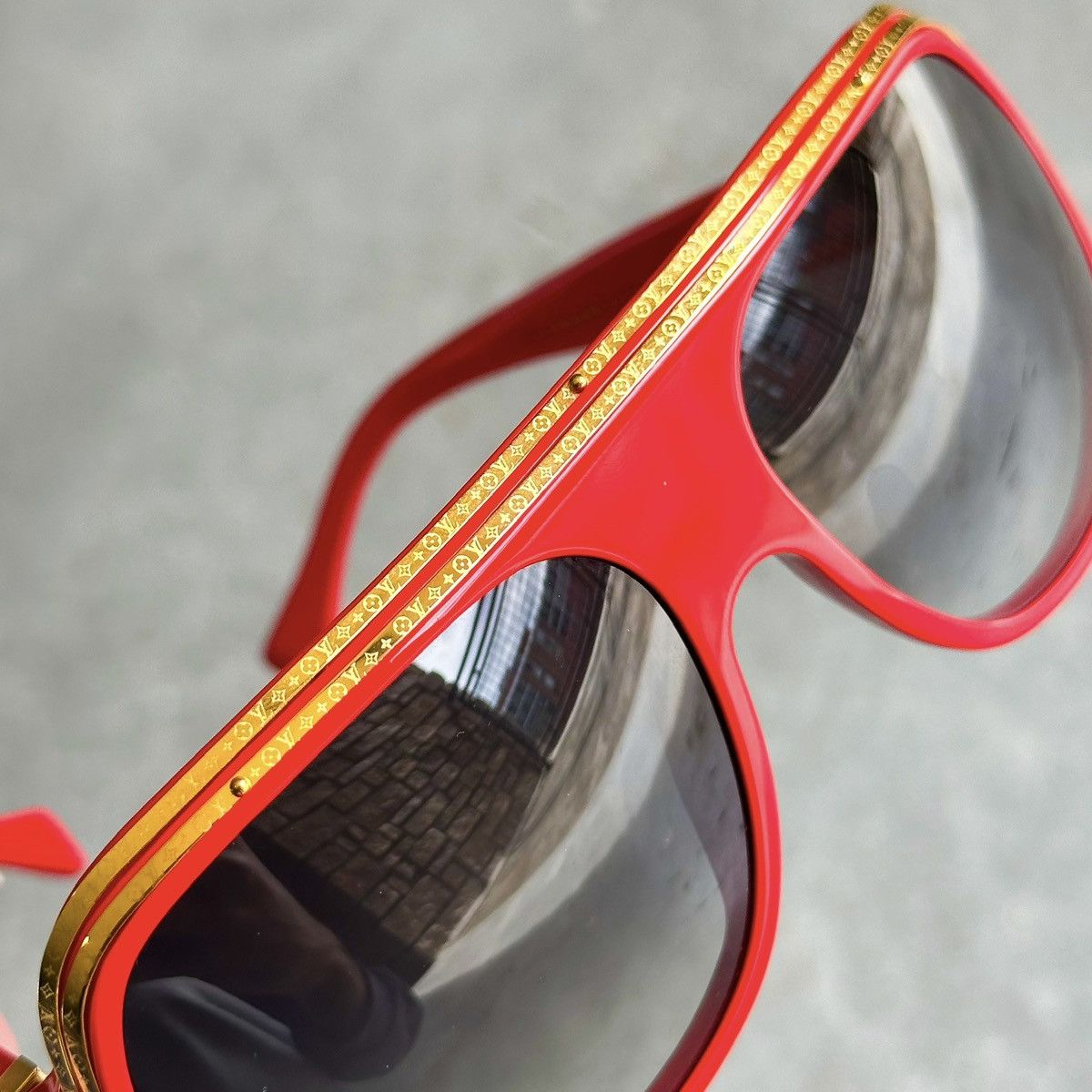 Louis Vuitton NIGOS PERSONAL 2004 OG LV MILLIONAIRE SUNGLASSES Size ONE SIZE - 1 Thumbnail