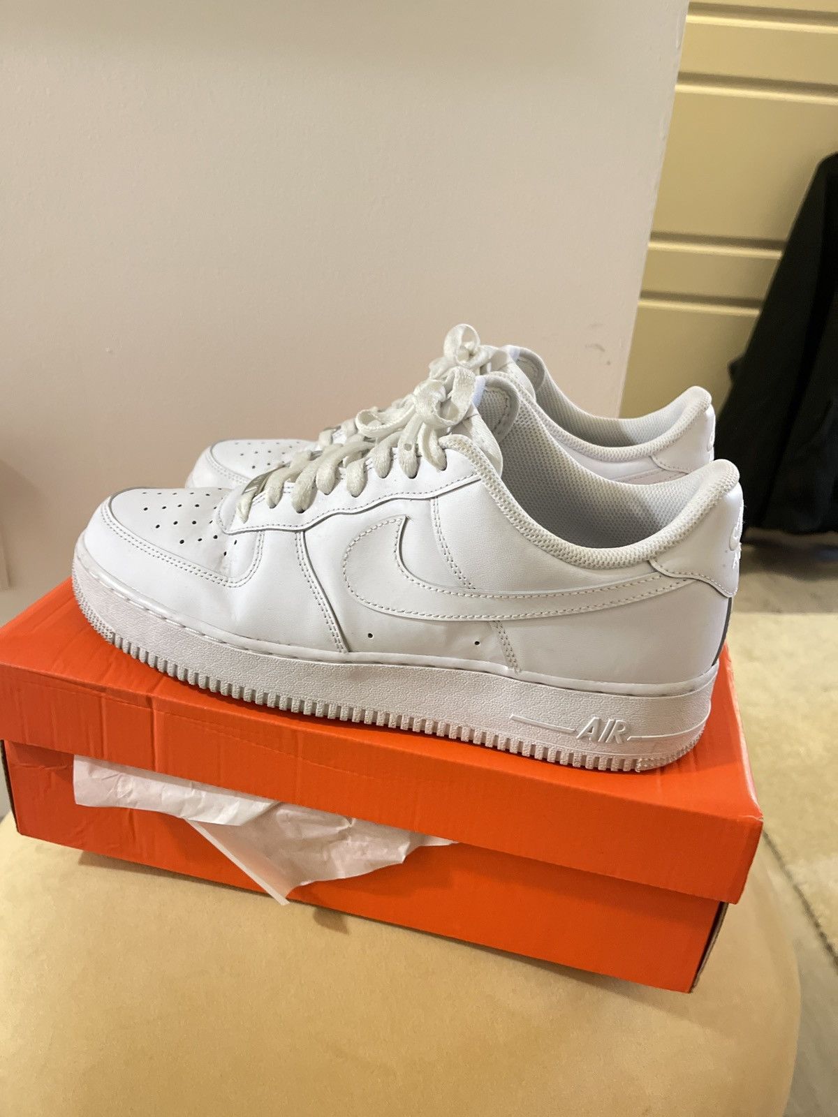 Nike White Nike AF1 Size US 10 / EU 43 - 2 Thumbnail