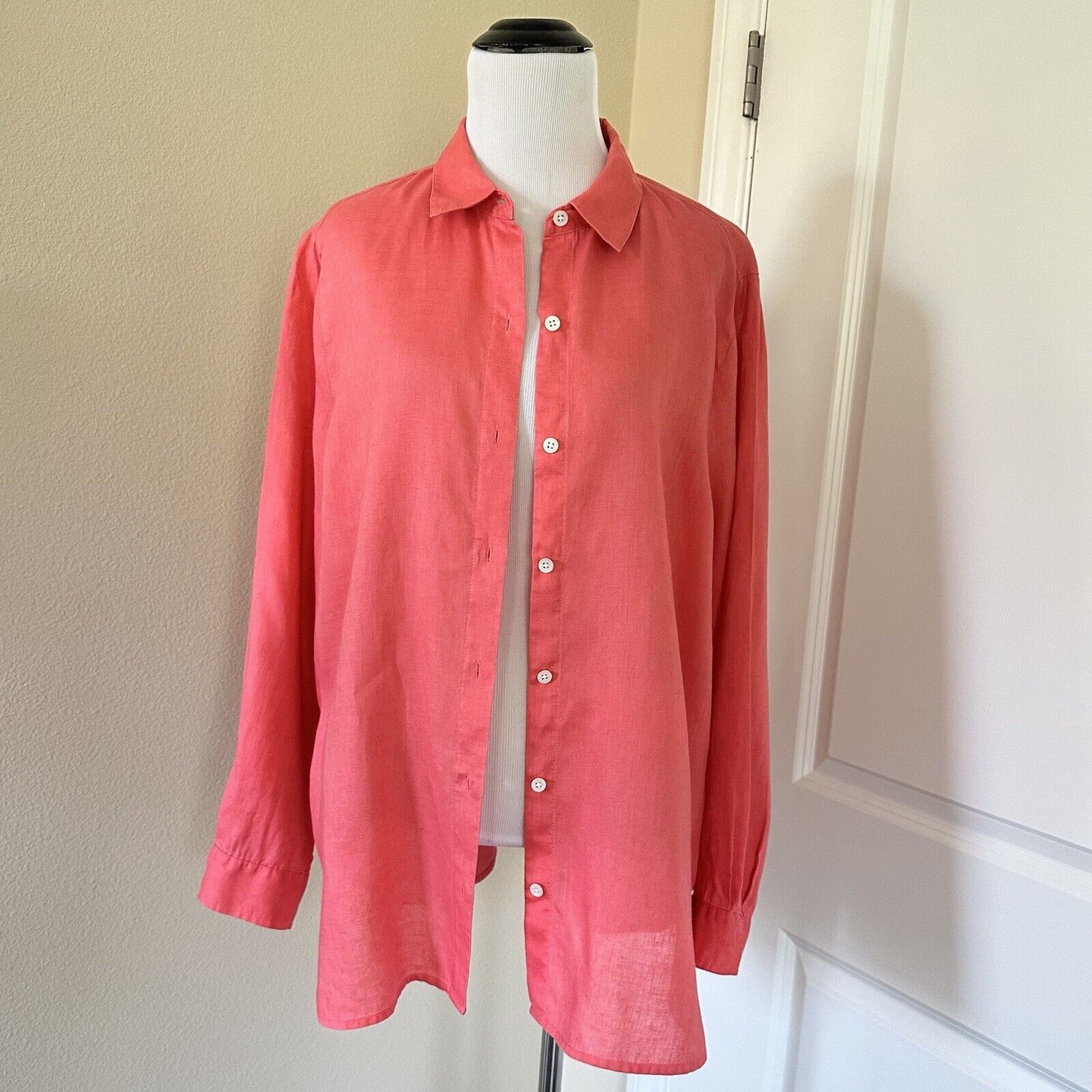 J. Jill J.Jill Women Linen Essential Shirt Button Down Coral Size M Size M / US 6-8 / IT 42-44 - 1 Thumbnail