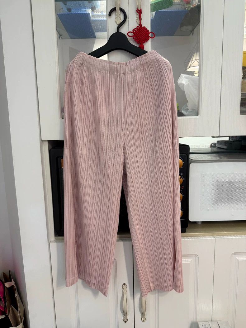 Issey Miyake Issey Miyake size:2 Pink pleated pants Size 42" / US 20 - 1 Thumbnail