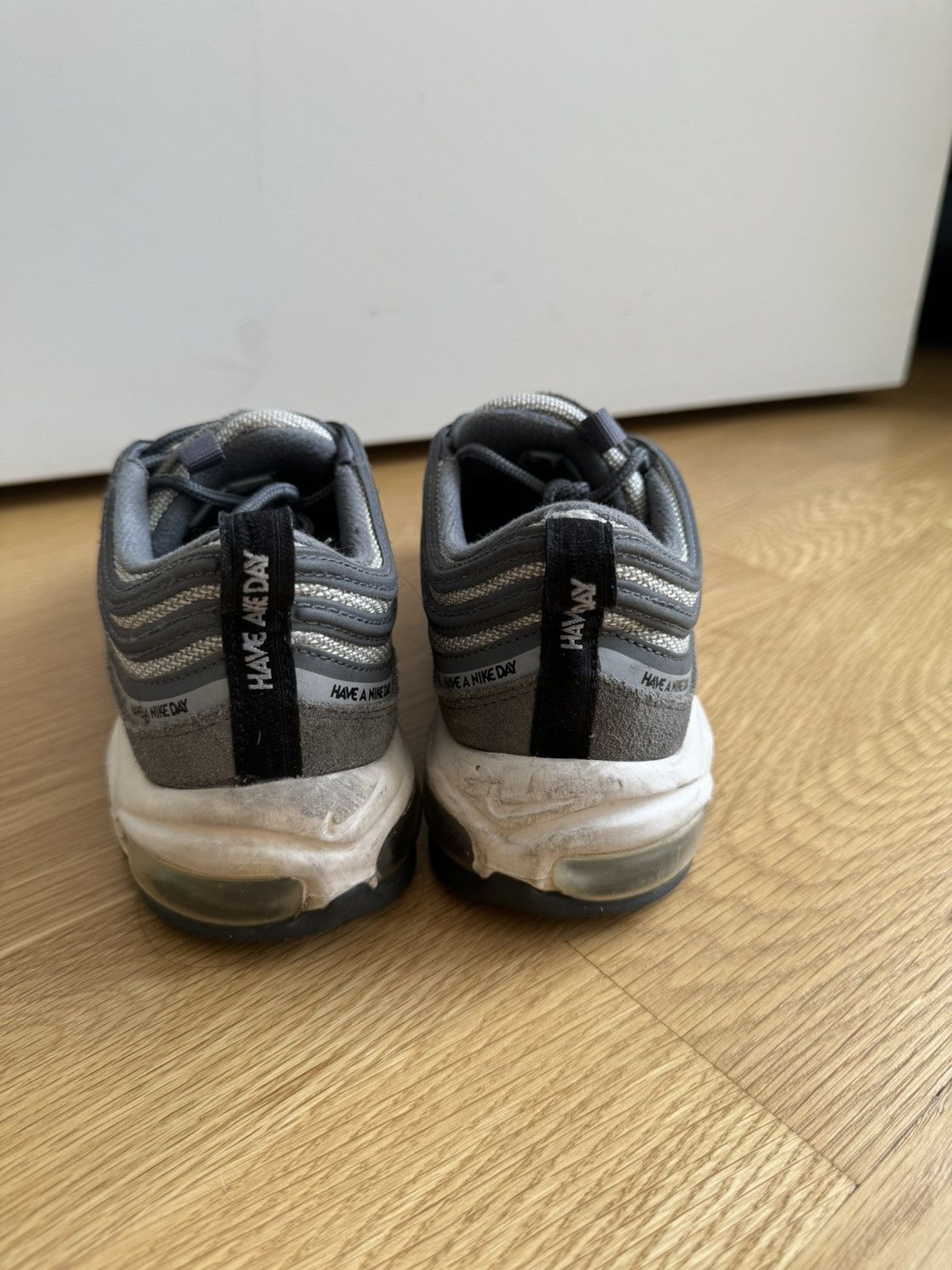 Nike Nike Air Max 97 Kids (7.5 women’s) Size US 7.5 / IT 37.5 - 5 Thumbnail