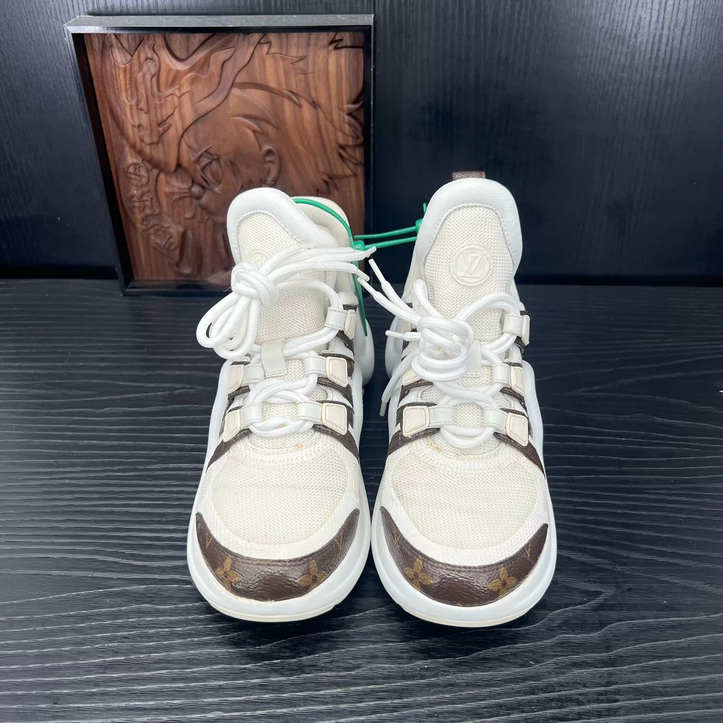 Louis Vuitton LV Archlight White Monogram Sneaker 35.5 Like New Size US 5 / IT 35 - 4 Thumbnail