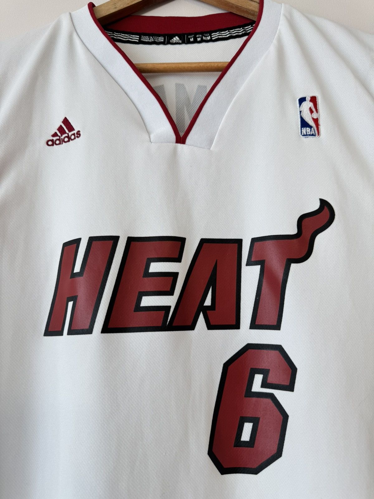 Adidas James #6 Miami Heat Basketball Jersey NBA Shirt Kit Size US M / EU 48-50 / 2 - 8 Thumbnail