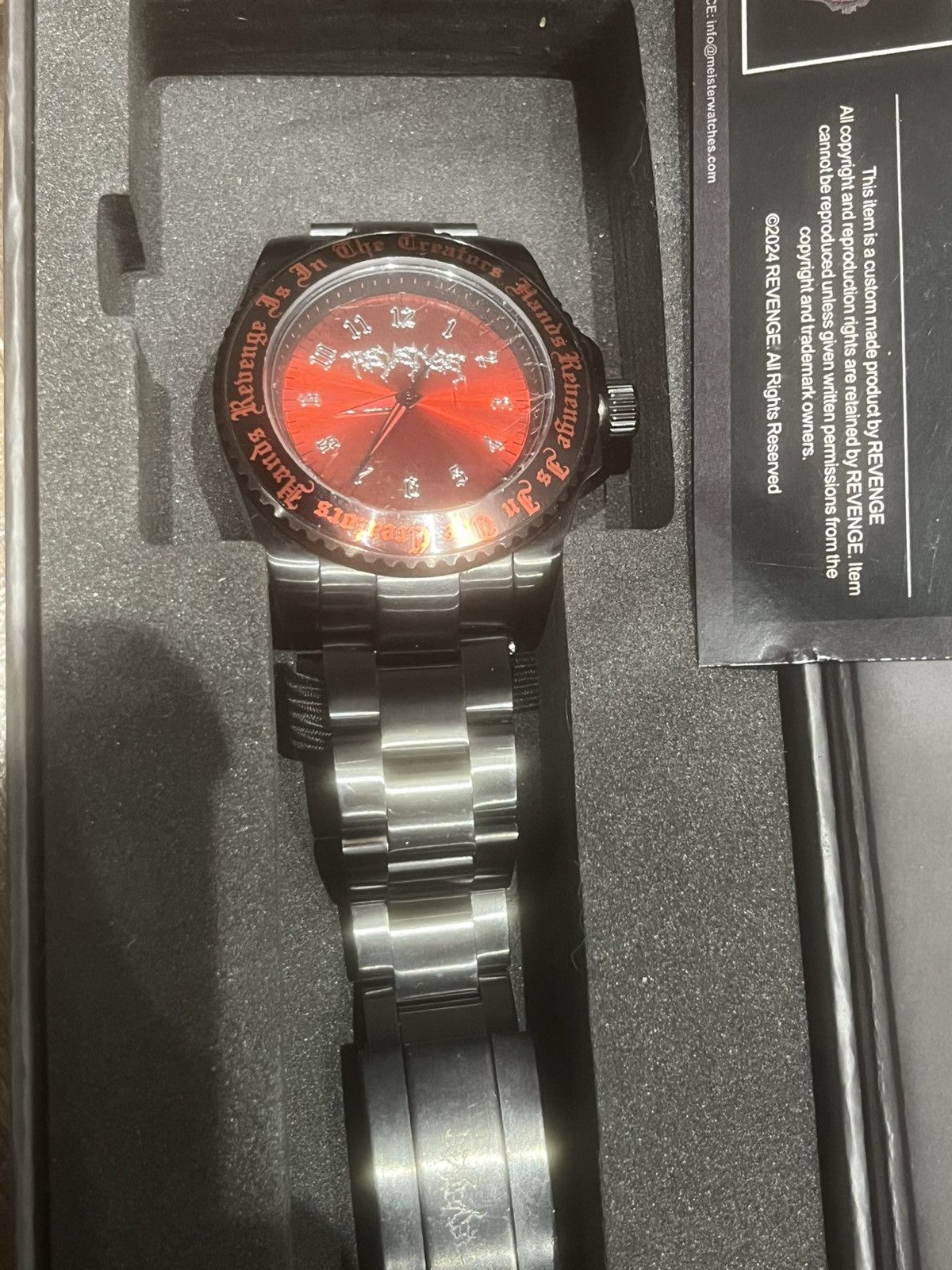 Revenge Revenge Bred 1 of 100 original release watch Size ONE SIZE - 3 Thumbnail