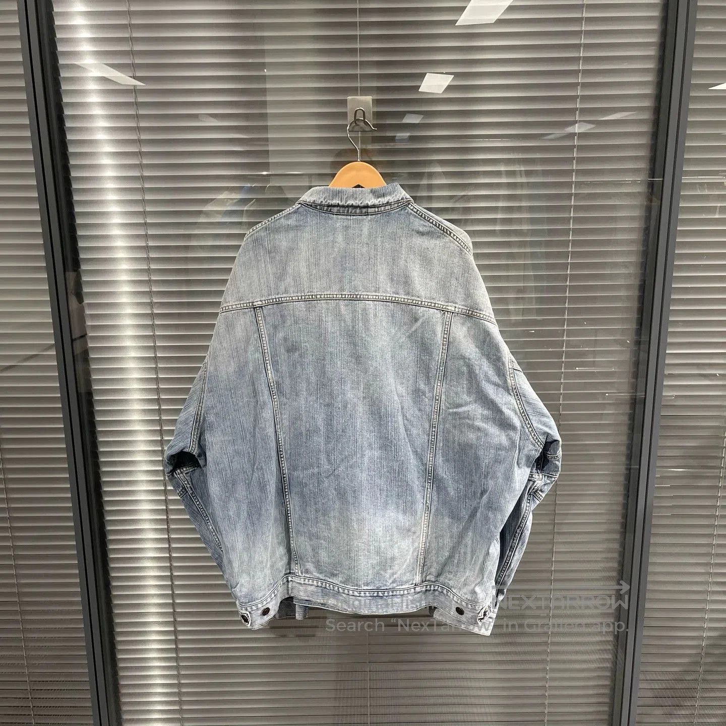 Balenciaga Blue Oversized Denim Jacket Size L. Size US L / EU 52-54 / 3 - 2 Thumbnail
