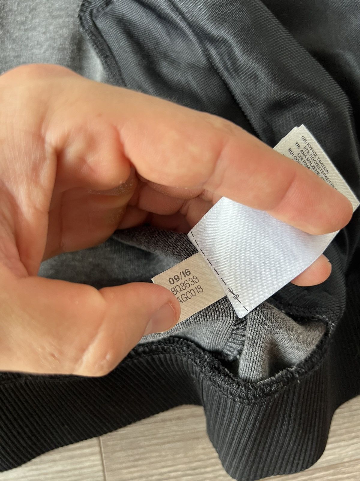 Adidas Archival Adidas Three Stripes Avant Garde Nylon Jacket Size US M / EU 48-50 / 2 - 13 Thumbnail