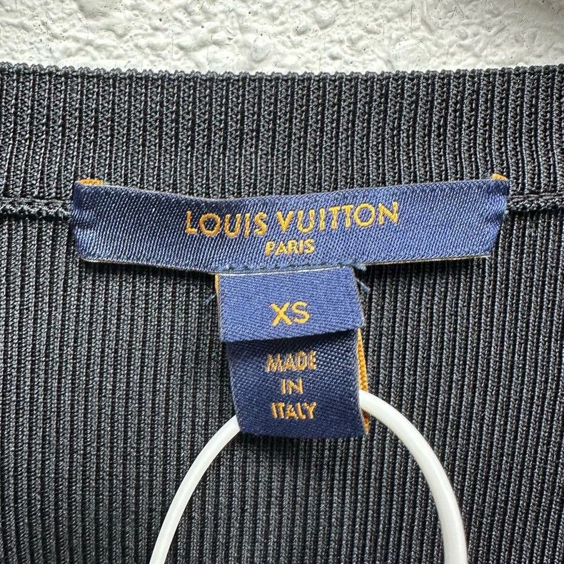Louis Vuitton Louis Vuitton Striped bottom full of LOGO knitted zipper c Size US XS / EU 42 / 0 - 3 Thumbnail