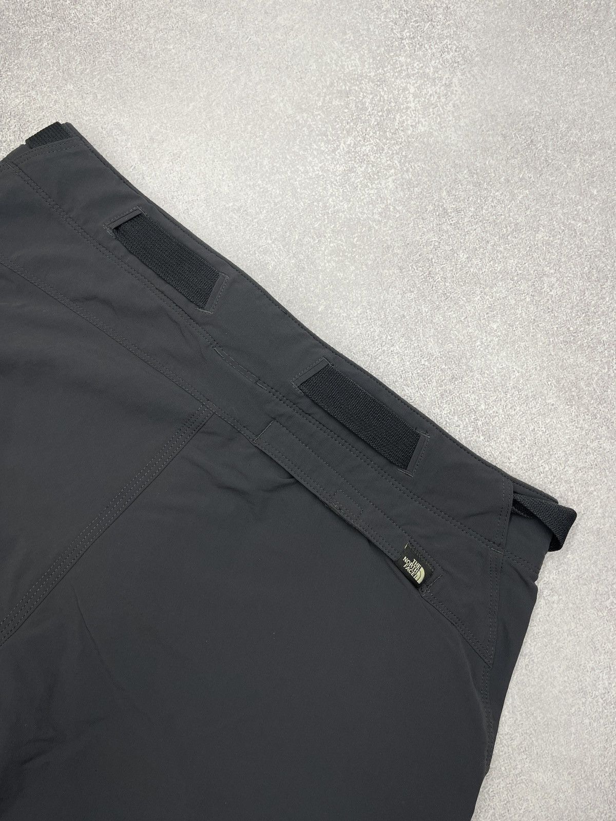 The North Face Mens The North Face Nylon Pants Grey Outdoor Gorpcore Size US 34 / EU 50 - 7 Thumbnail