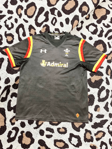 Under Armour WALES CYMRU UNDER ARMOUR RUGBY SHIRT JERSEY Size US XL / EU 56 / 4 - 1 Thumbnail