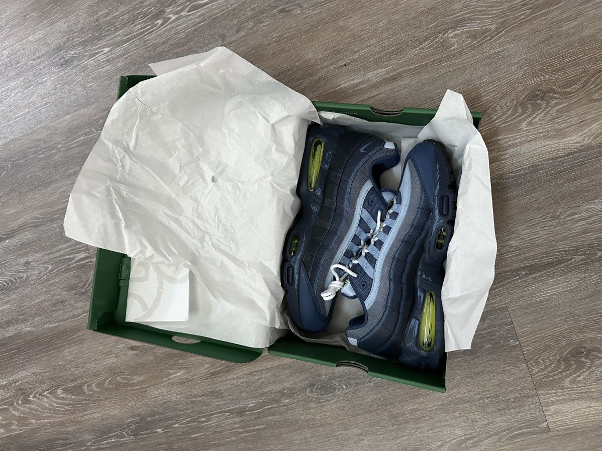 Nike Nike Yu Gi-Oh! x Air Max Muscle 95 QS ‘Joey’ Size US 10 / EU 43 - 2 Thumbnail