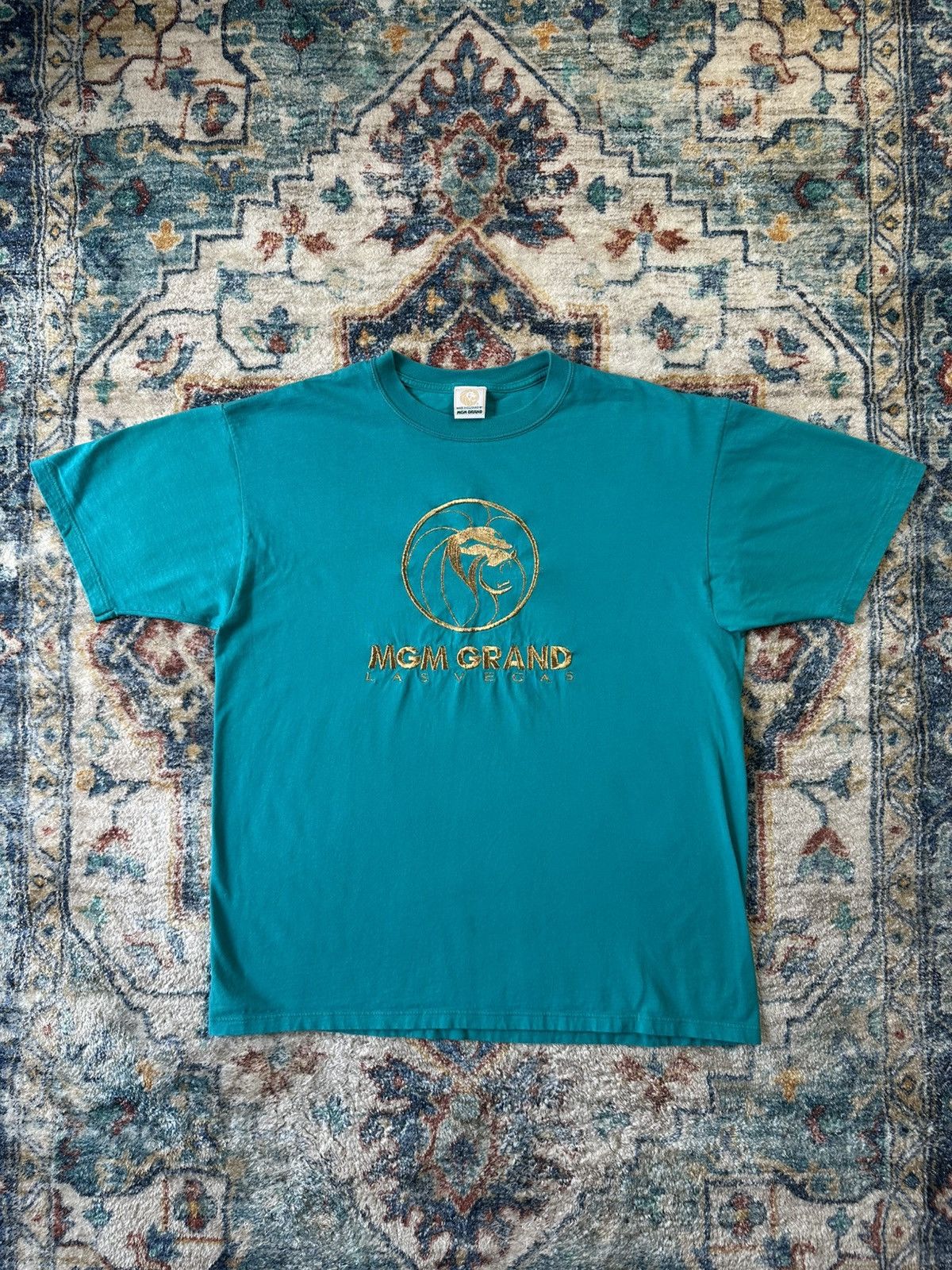 Vintage Vintage MGM Logo T-shirt Large Size US L / EU 52-54 / 3 - 1 Thumbnail