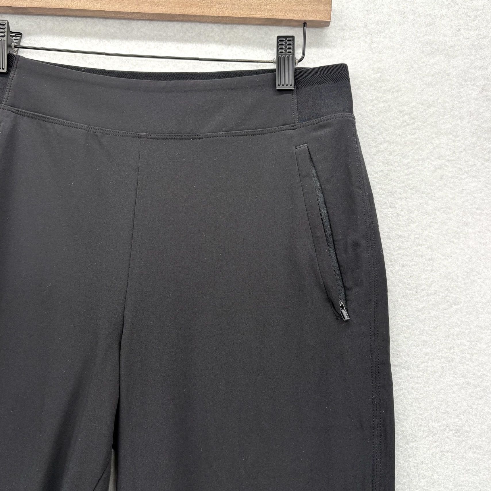 Athleta Athleta Black Jogger Pants Womens 2 Baggy Stretch Pockets Elastic Waist Gym Yoga | 28in Inseam | Tapered Fit Size 26" / US 2 / IT 38 - 4 Thumbnail