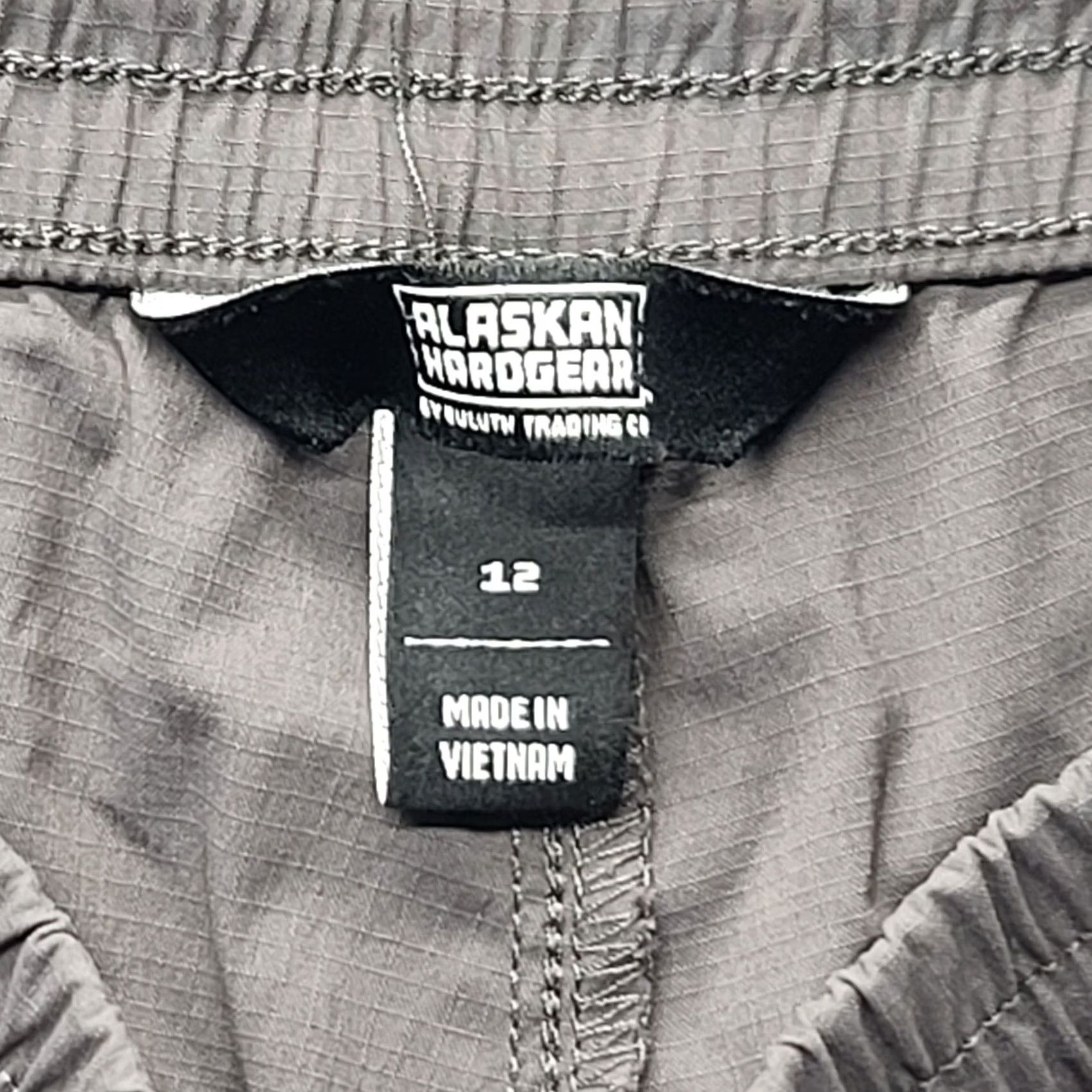 Vintage Duluth AKHG Shorts Womens 12 Regular High Rise Outdoor Stretch Chino Gray Nylon Spandex Moisture Wicking Pockets Slim/Regular Fit Size 34" / US 12 / IT 48 - 2 Thumbnail