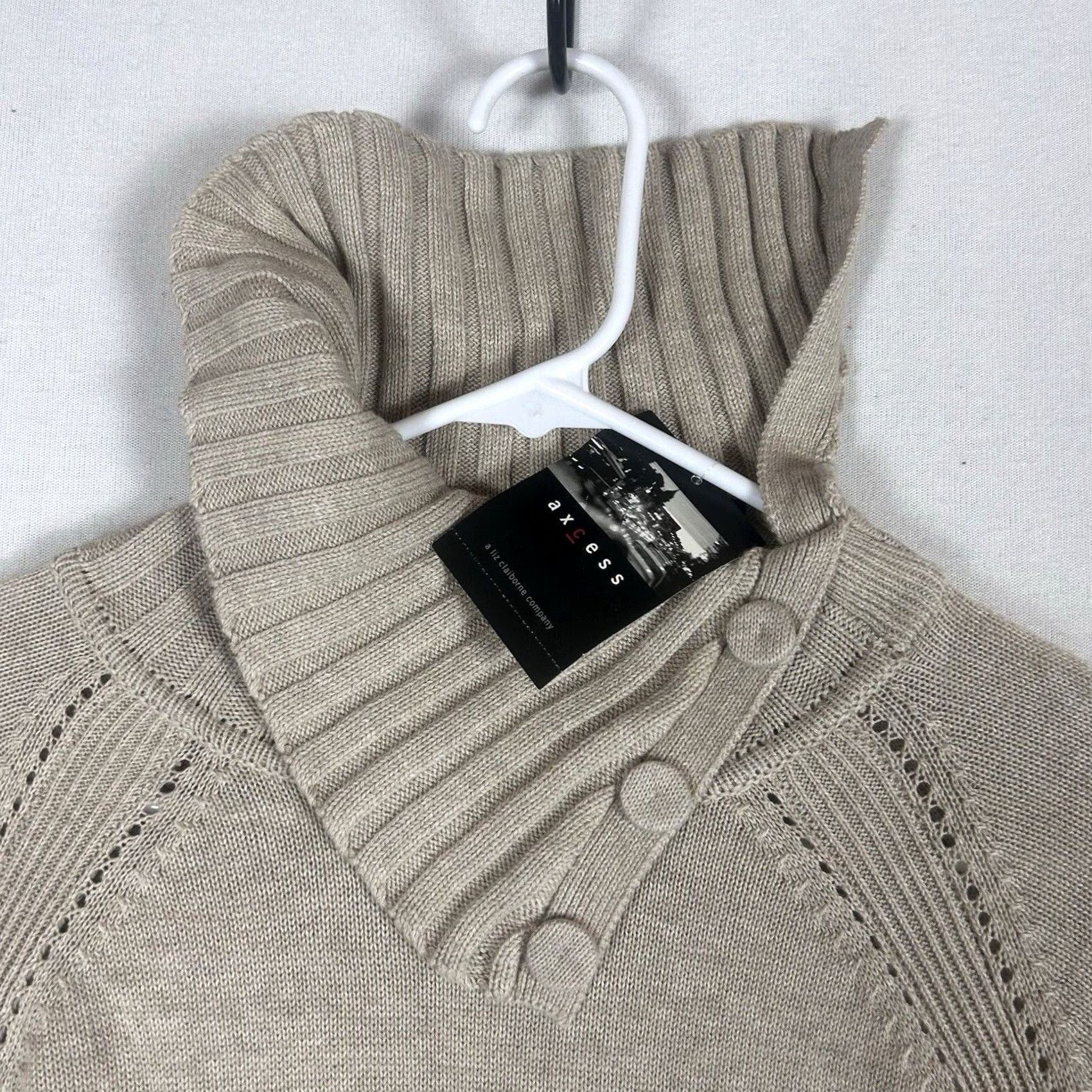 Liz Claiborne Axcess Womens XL Beige Knit Sweater Asymmetrical Button Collar Mock Ribbed Detail Knit Pullover Casual Business Travel Mens Womens Size XL / US 12-14 / IT 48-50 - 2 Thumbnail