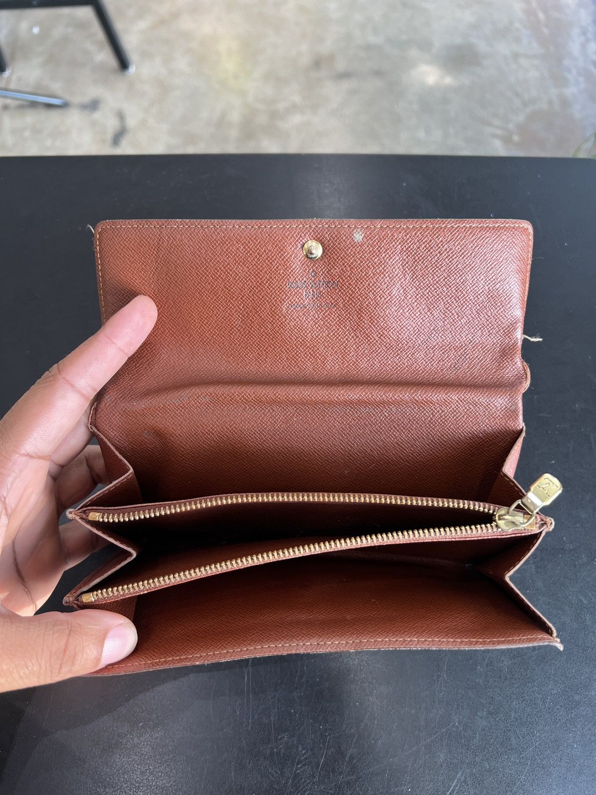 Louis Vuitton × Vintage Louis Vuitton Large Monogram Zippy Wallet Size ONE SIZE - 7 Thumbnail