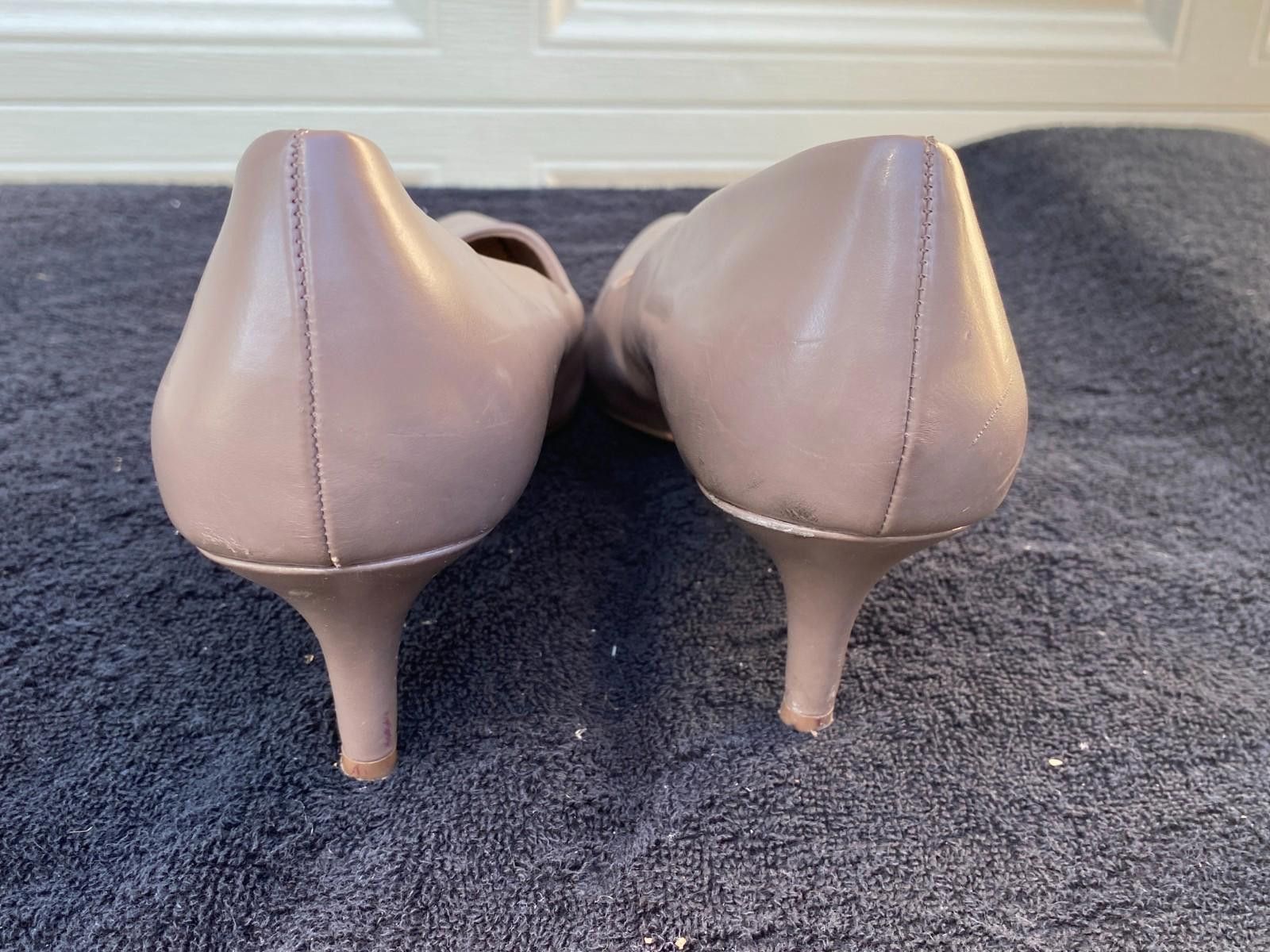 Designer Womens Dexflex Comfort Taupe Faux Leather Heels Sz 9.5 (S610 Size US 9.5 / IT 39.5 - 2 Thumbnail
