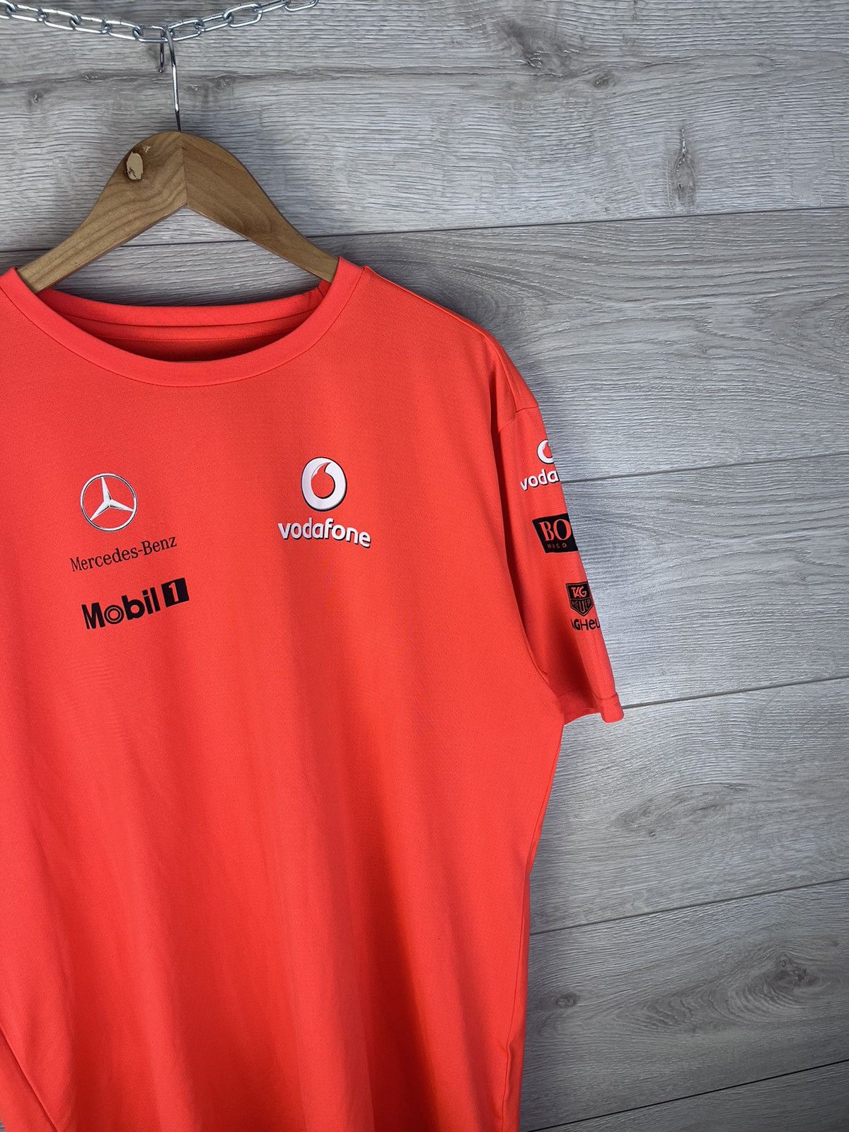 Vintage Men’s T-shirt Vodafone Mercedes Benz size Xxl Boss sport Size US XXL / EU 58 / 5 - 3 Thumbnail