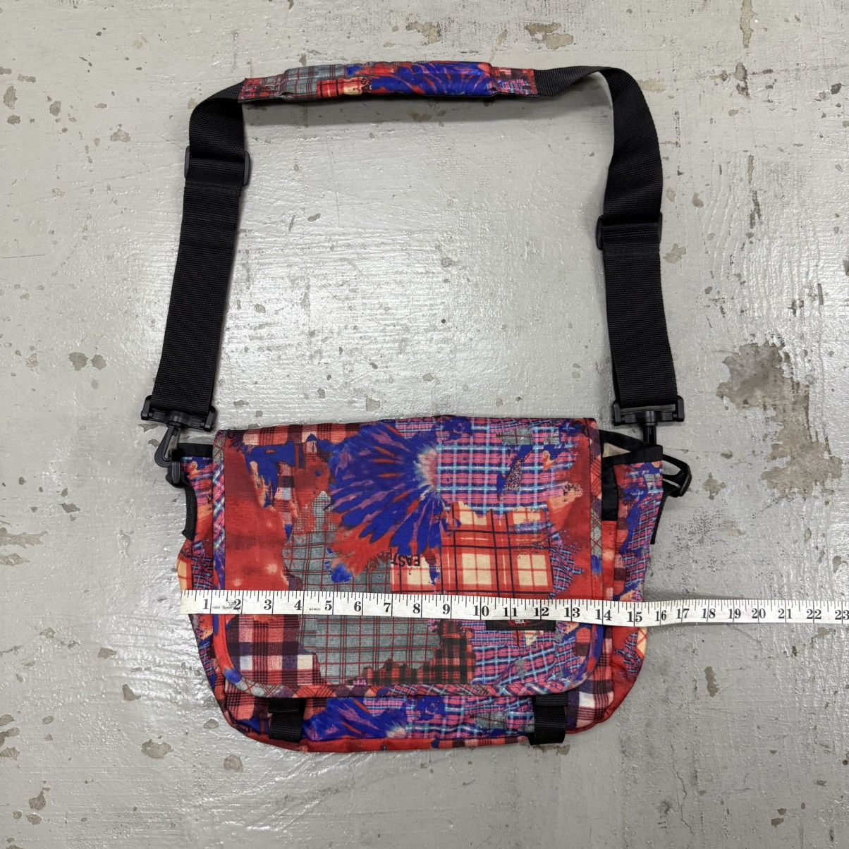Eastpak Satoshi Nakamoto Style Eastpak Patchwork Crossbody Bag Size ONE SIZE - 11 Thumbnail