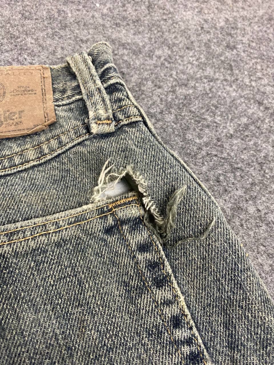 Wrangler vintage wrangler regular fit distressed denim Size US 36 / EU 52 - 6 Thumbnail