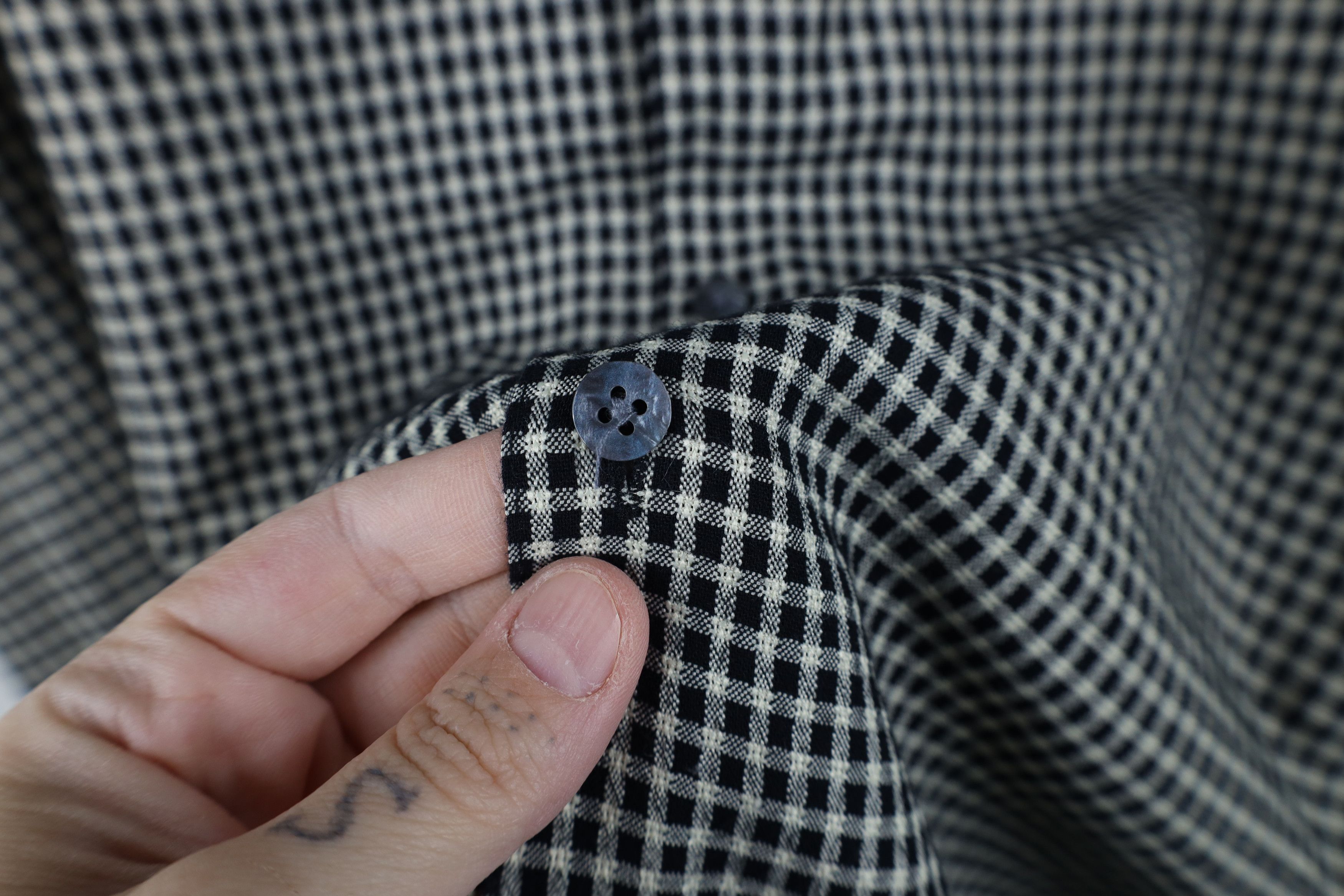Vintage Vintage 90s Streetwear Camp Collar Short Sleeve Button Shirt Size US XL / EU 56 / 4 - 4 Thumbnail