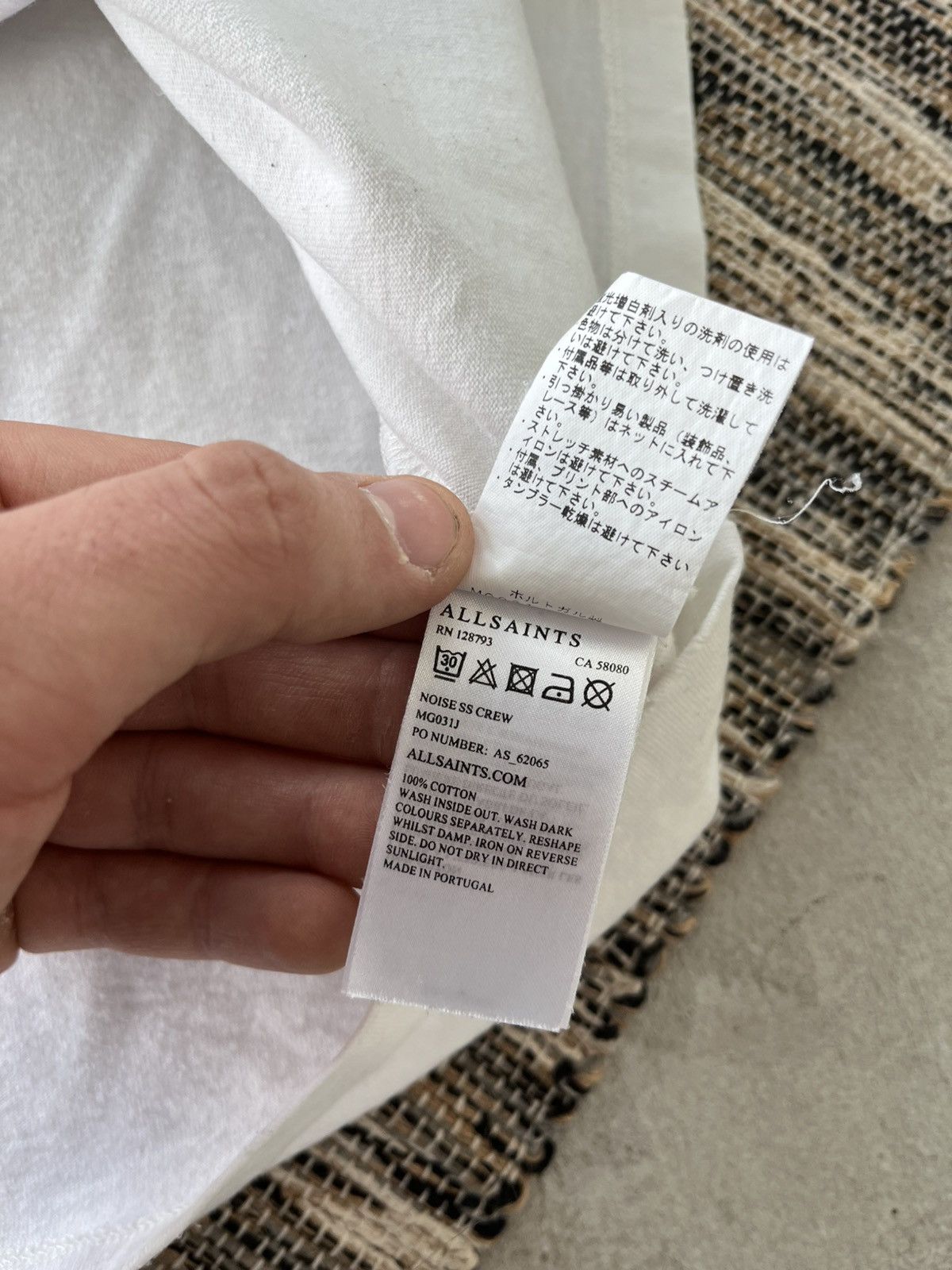 Allsaints Vintage AllSaints White TShirt Avantgarde Big logo Y2K Size US L / EU 52-54 / 3 - 14 Thumbnail
