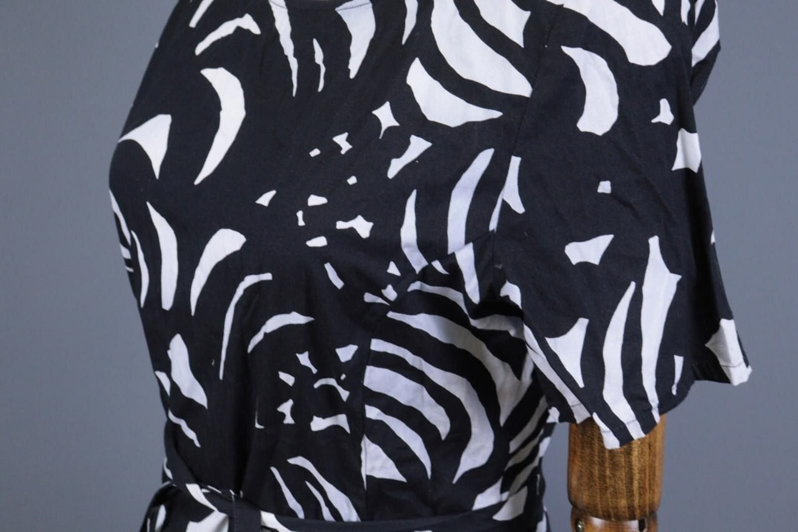 Marimekko Marimekko Black Floral Bodycon A-Line Knee Dress Size 40 Size M / US 6-8 / IT 42-44 - 10 Thumbnail