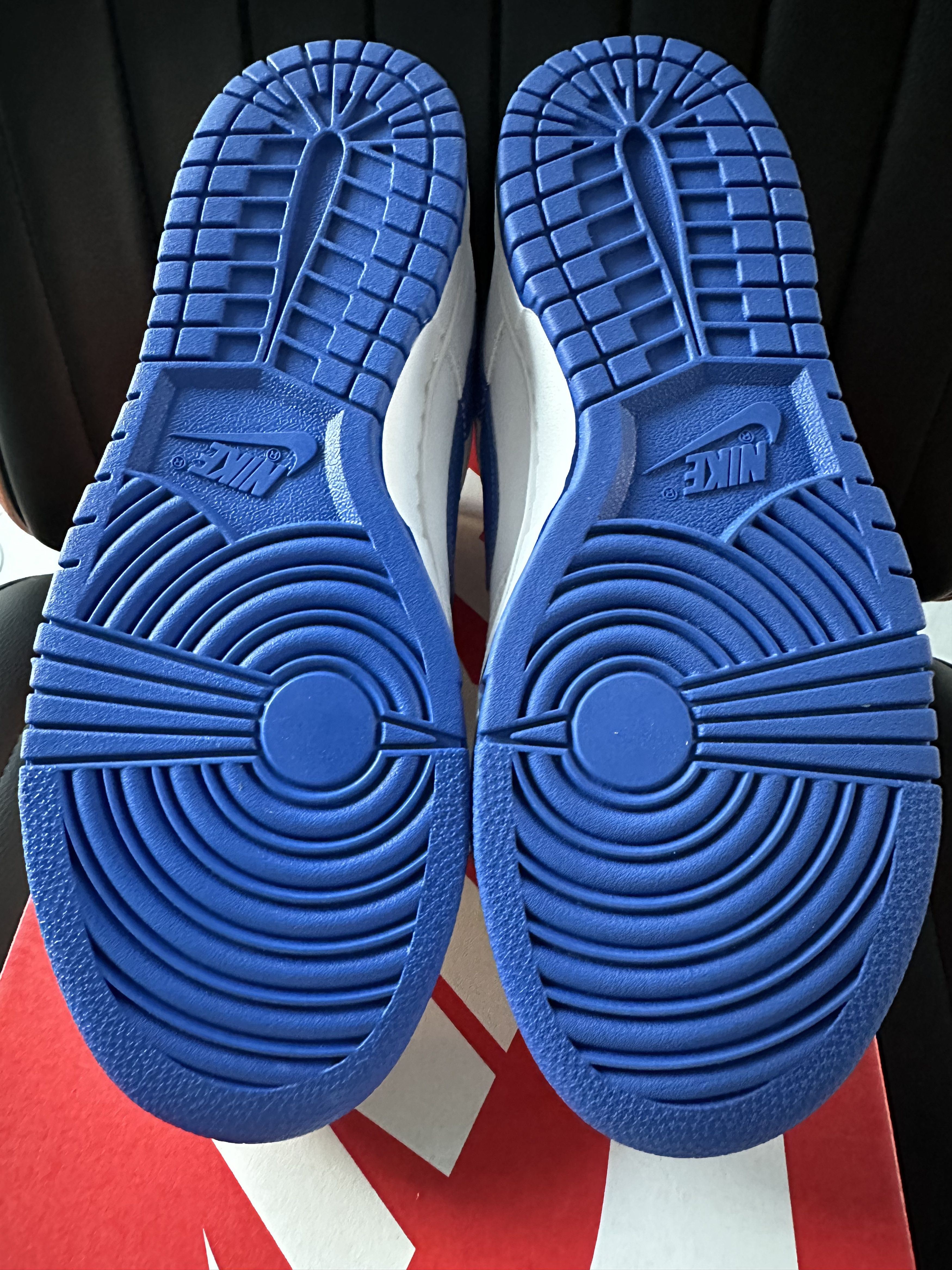 Nike NIKE DUNK LOW RETRO "HYPER ROYAL" Size US 9.5 / EU 42-43 - 10 Thumbnail