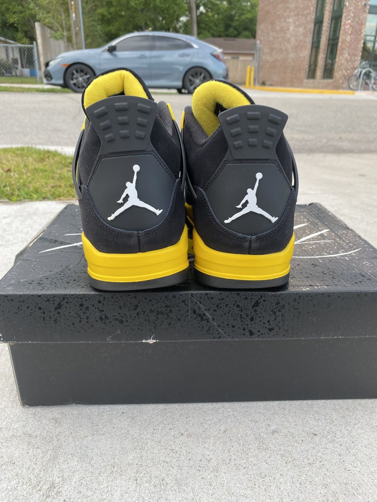 Jordan Brand Jordan 4 Retro Thunder (2023) Size US 10.5 / EU 43-44 - 3 Thumbnail