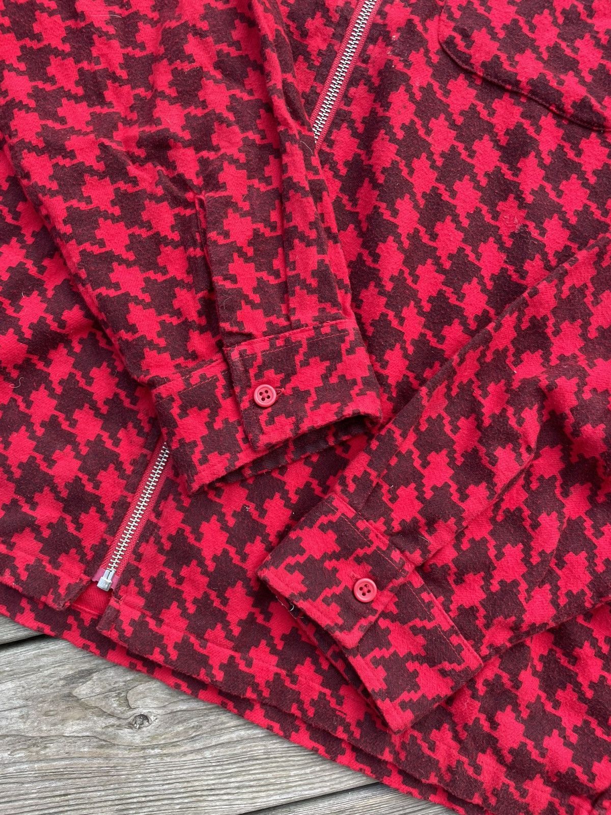 Supreme Supreme Houndstooth Flannel Zip Up Shirt FW18 Red Size Large Size US L / EU 52-54 / 3 - 8 Thumbnail