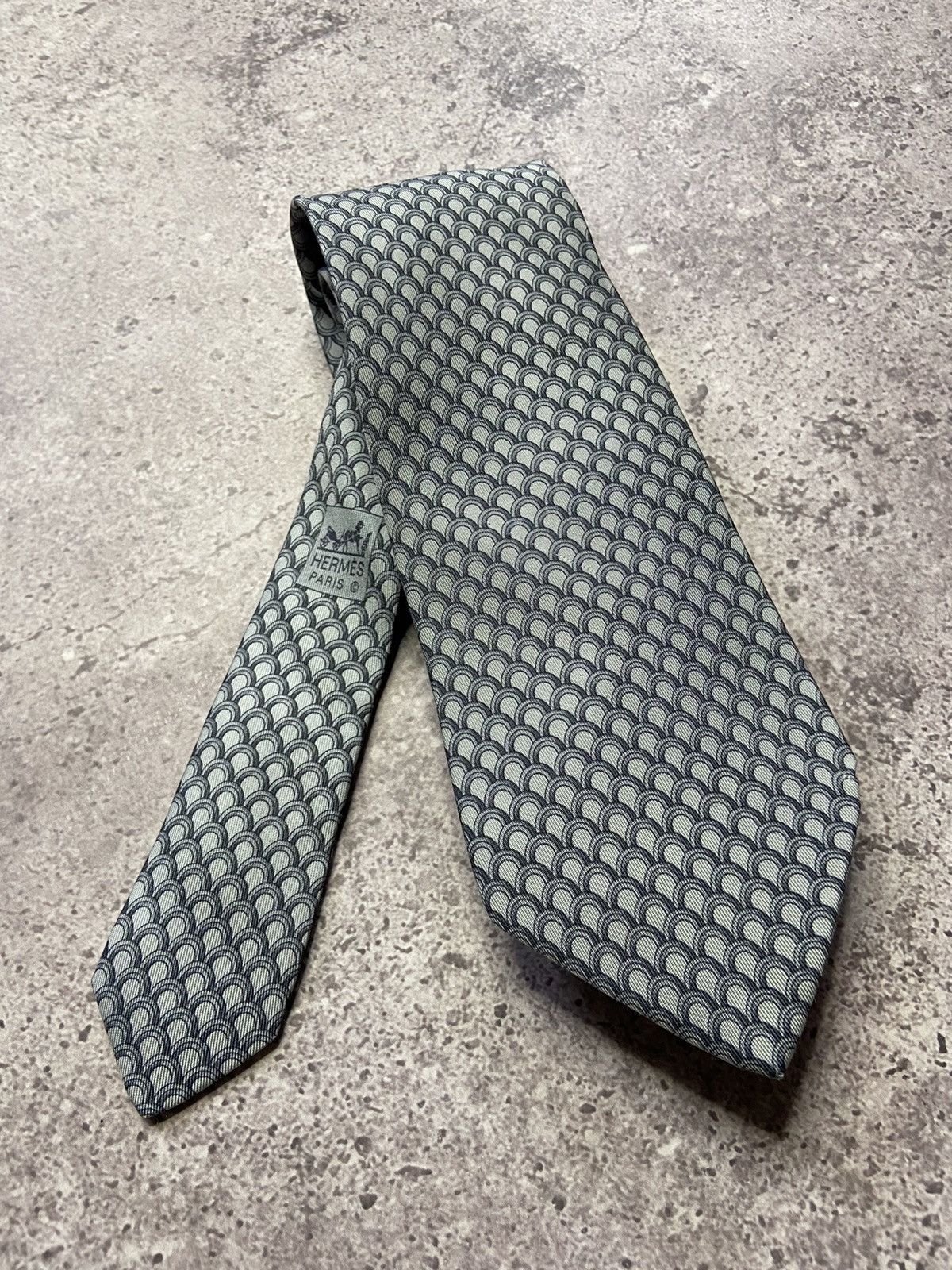 Hermes HERMES Paris 100% Silk Men Tie Made in France Size ONE SIZE - 1 Thumbnail