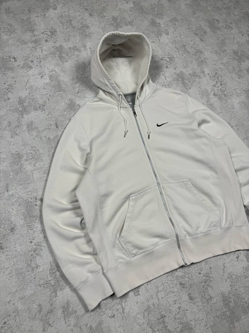 Nike Vintage Nike Y2K White Zip Hoodie Size US XL / EU 56 / 4 - 2 Thumbnail