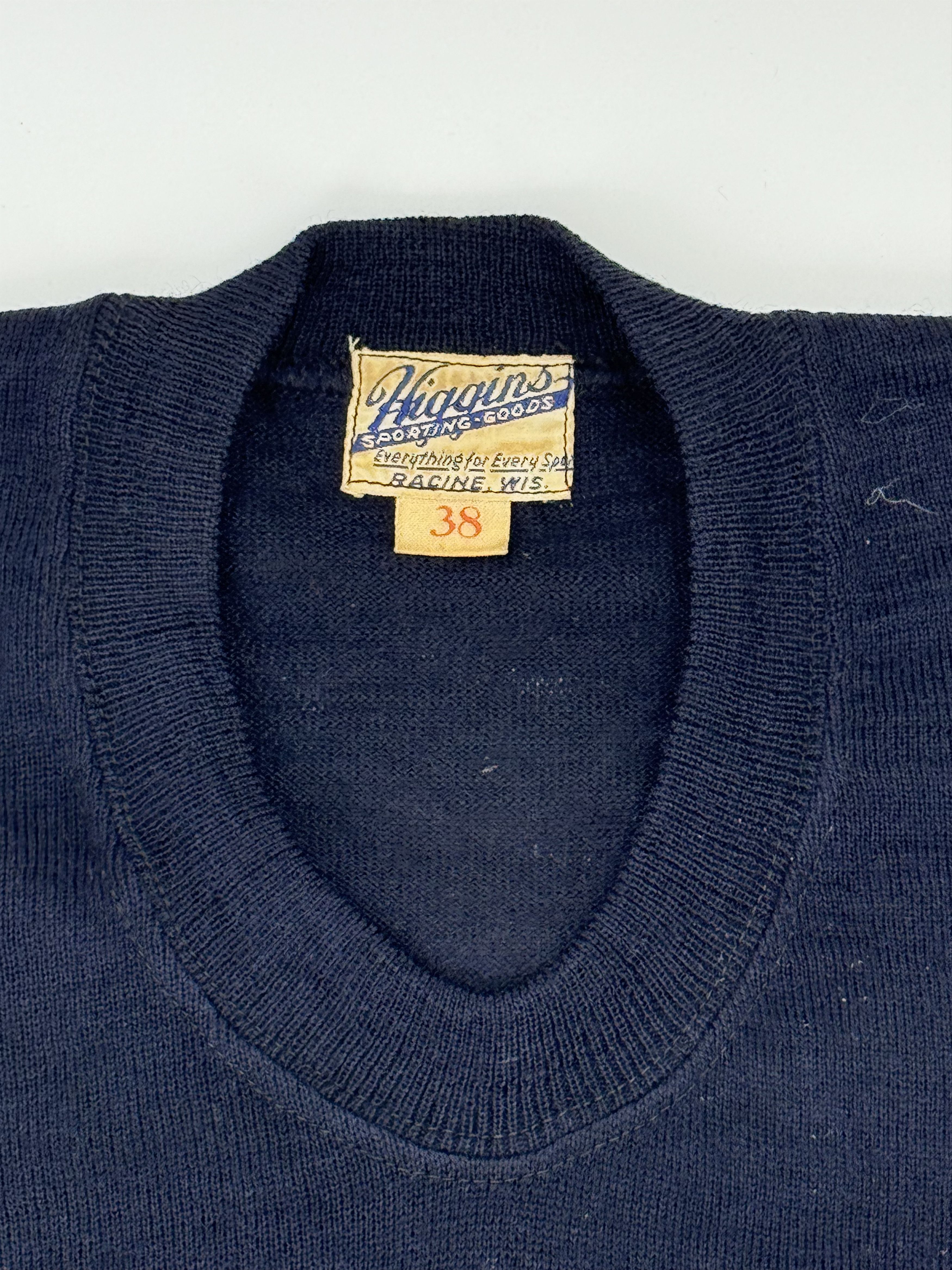 Vintage Vintage 1930s Navy Blue Wool Knit Varsity Sweater 38 Size US XS / EU 42 / 0 - 3 Thumbnail