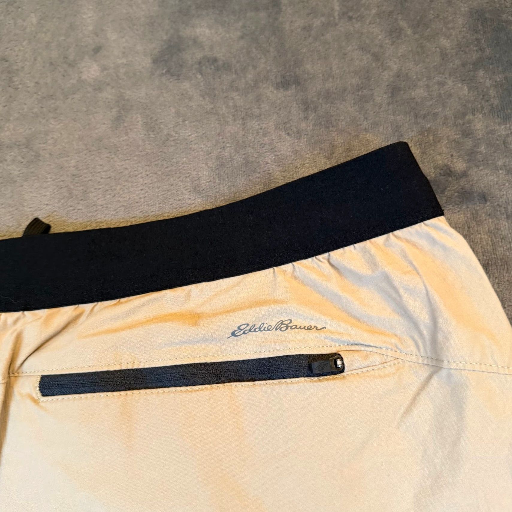 Eddie Bauer Eddie Bauer Horizon Guide Shorts Mens 2XL Tan Elastic Waist Lightweight Nylon Chino Casual Travel Mens 2XL Beige Outdoor Stretch Size US 42 / EU 58 - 4 Thumbnail