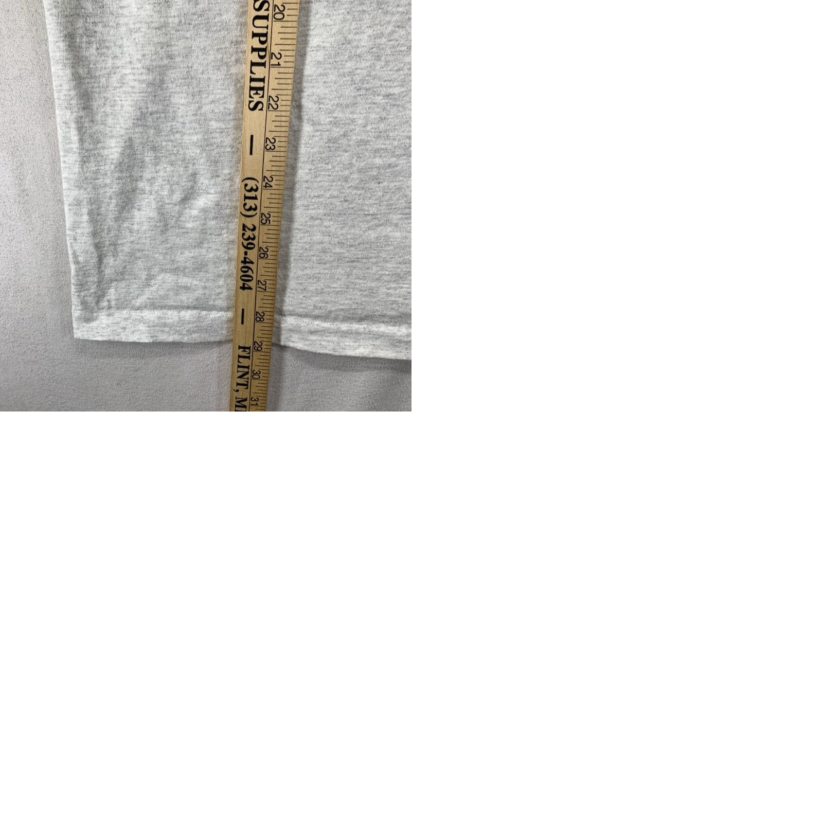 Vintage VINTAGE Looney Tunes T-Shirt Graphic Print 1997 Bugs Bunny Michael Jordan Gray L Men Crew Neck Short Sleeve Size US L / EU 52-54 / 3 - 10 Thumbnail