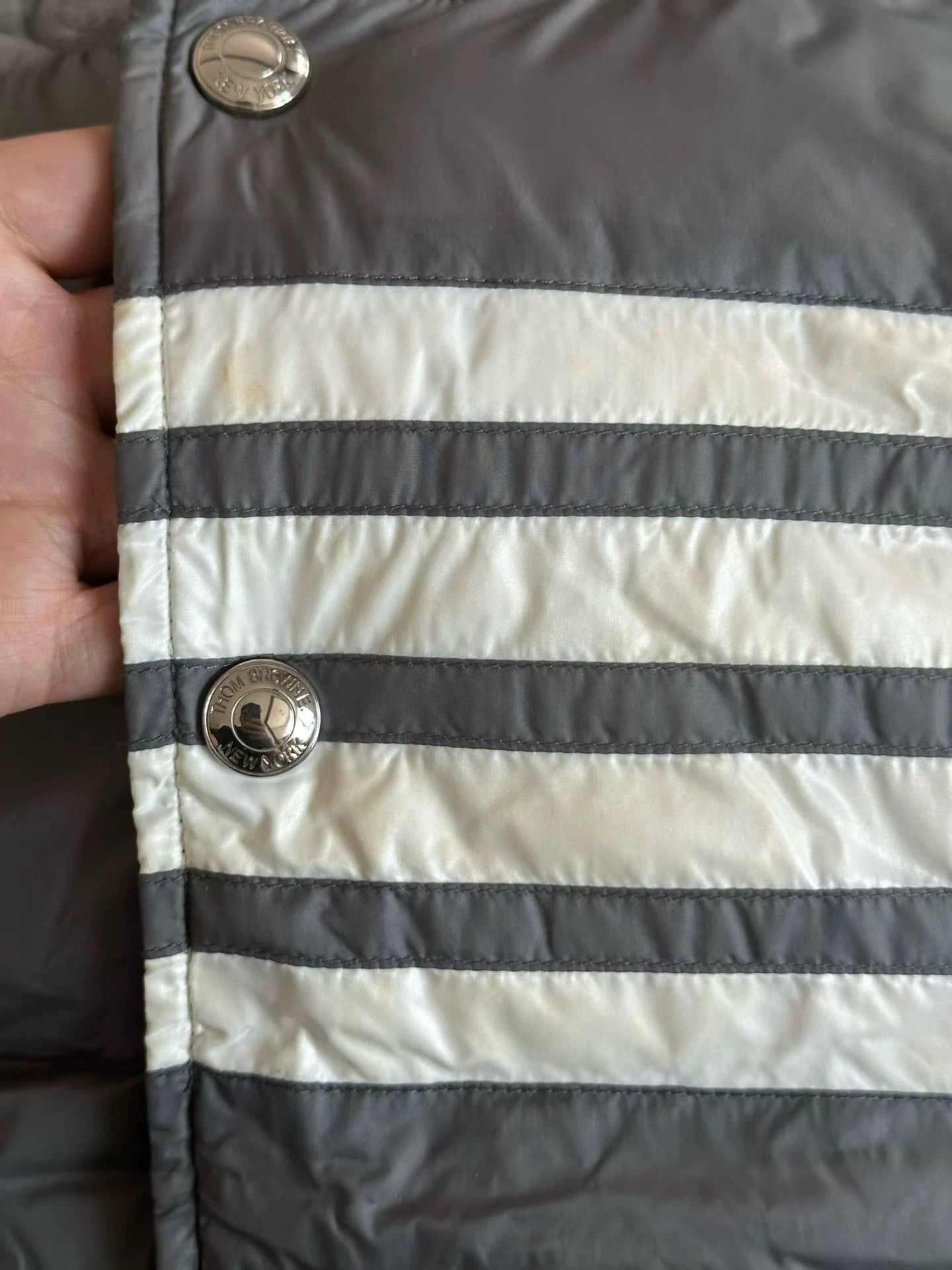 Thom Browne Thom Browne Down Vest 0 9/10 stain Size US XS / EU 42 / 0 - 5 Thumbnail