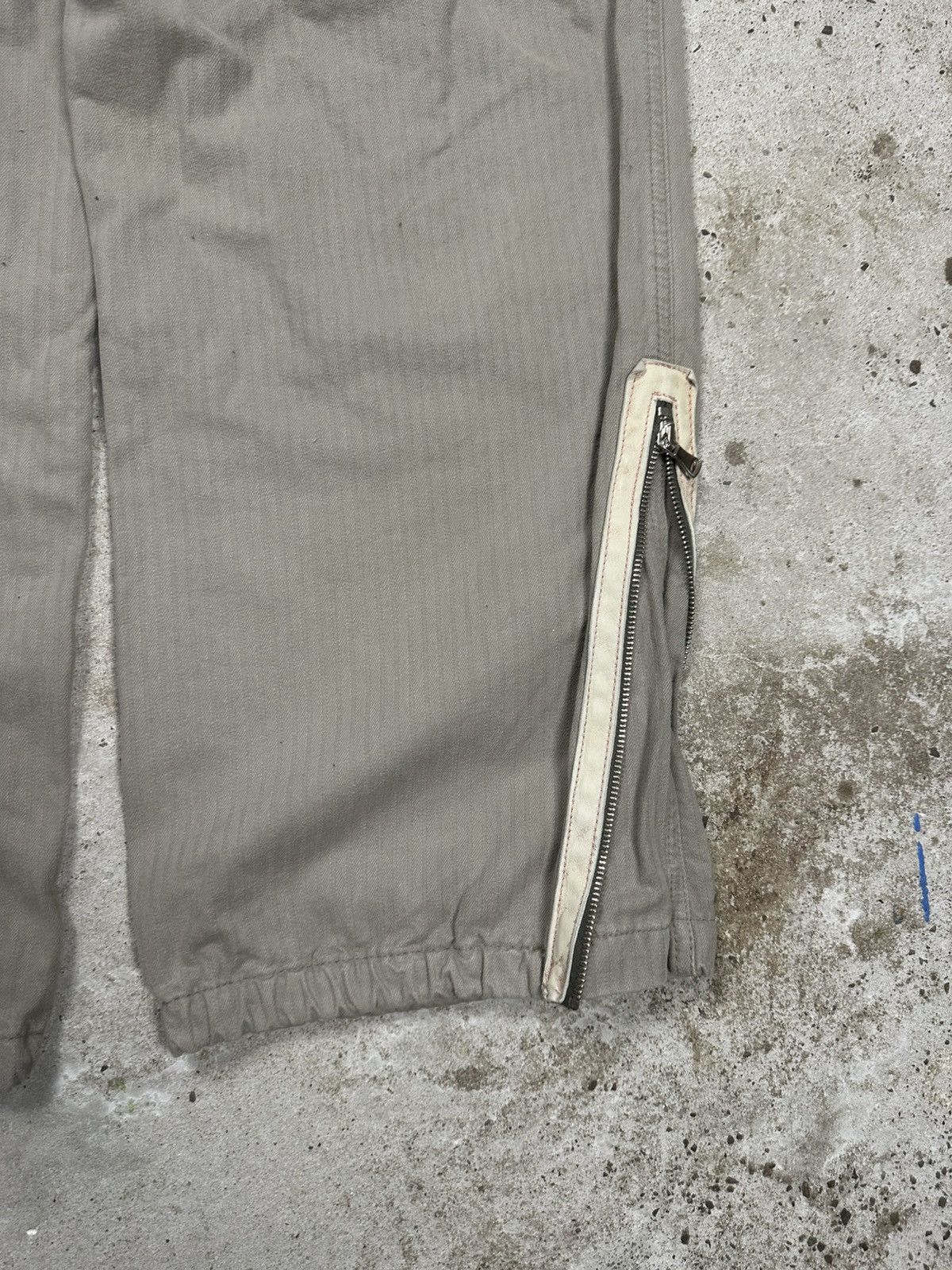 Dolce & Gabbana 2003 Dolce & Gabbana Baggy Loose Cargo Pants Studs Patched Size US 34 / EU 50 - 16 Thumbnail