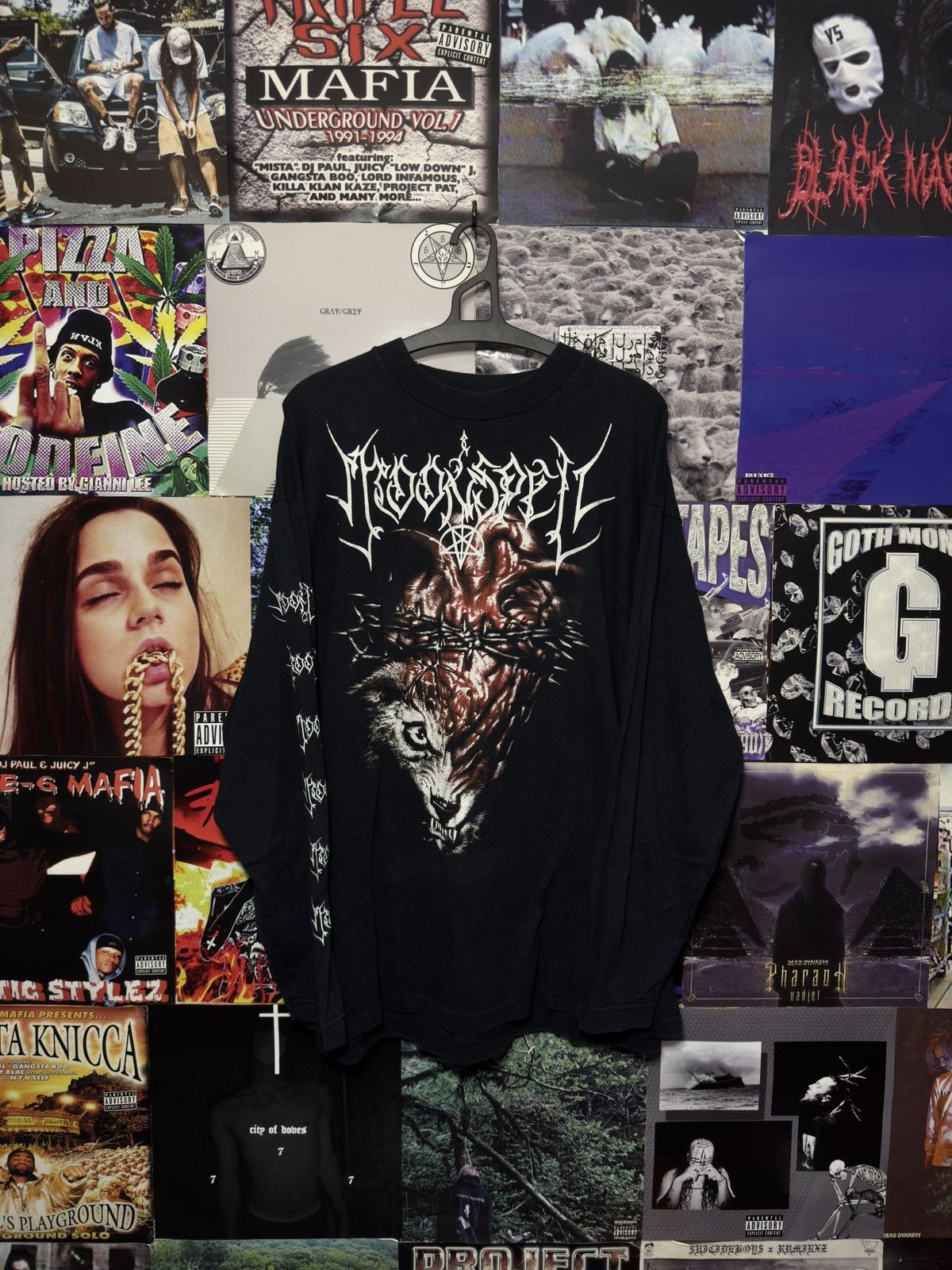 Vintage Vintage Moonspell Wolfheart 1995 Tour Long Sleeve Size US XL / EU 56 / 4 - 1 Thumbnail