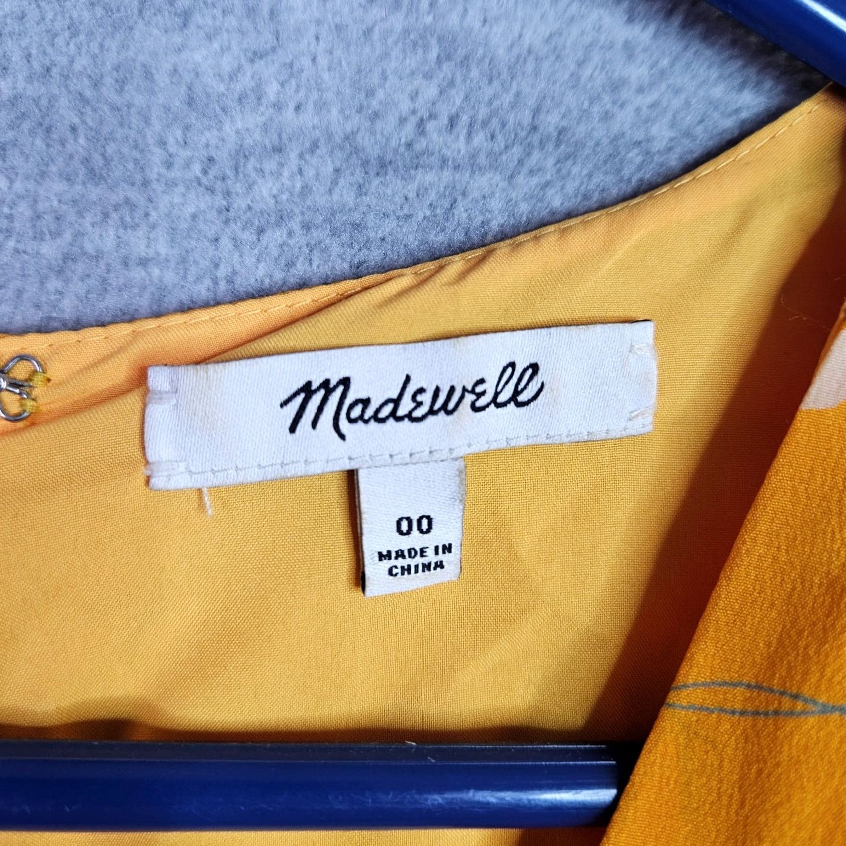 Madewell Madewell Dress Women's Sz 00 Yellow Floral Silk Short Sleeve V-Neck Fit & Flare Dress Size 24" / US 00 / IT 34 - 6 Thumbnail