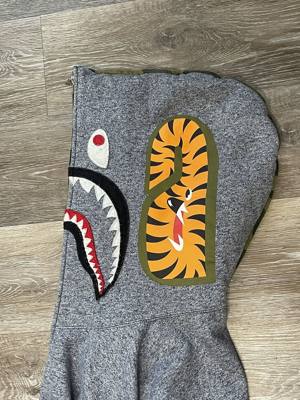 Bape 1st Camo Shark Zip Up Heather Ash Grey With Spellout On Back Size US M / EU 48-50 / 2 - 6 Thumbnail
