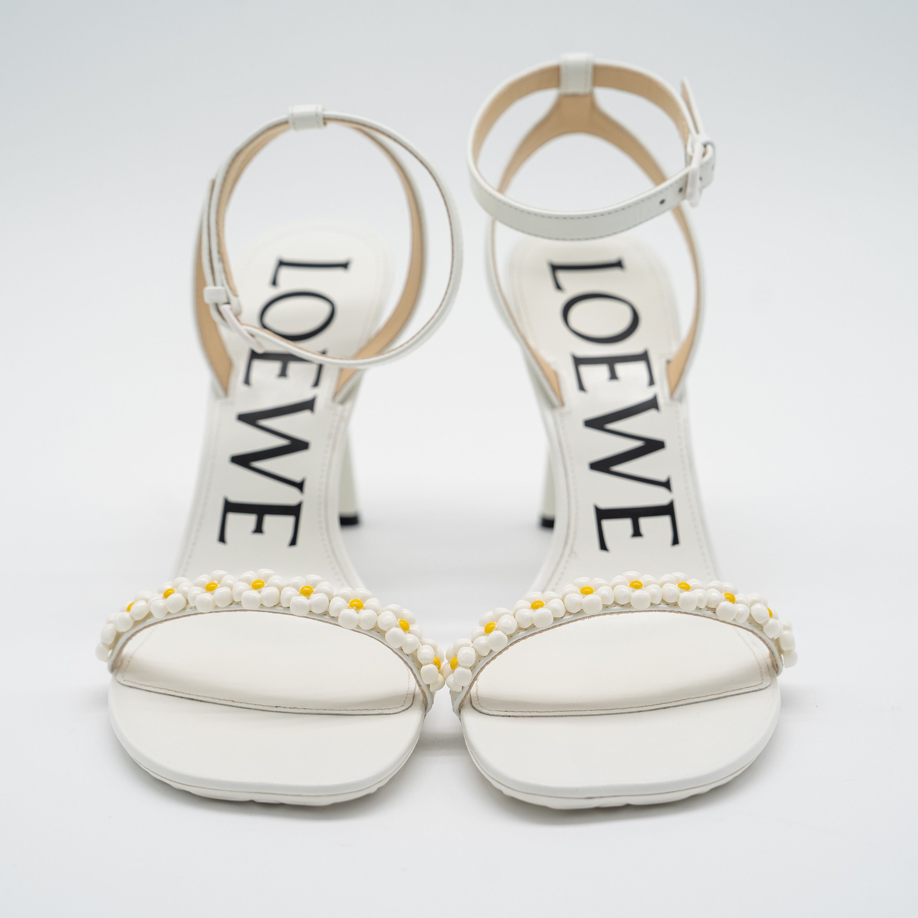 Loewe Loewe Petal Daisy Sandals 90mm White Leather Strap Size US 9 / IT 39 - 2 Thumbnail