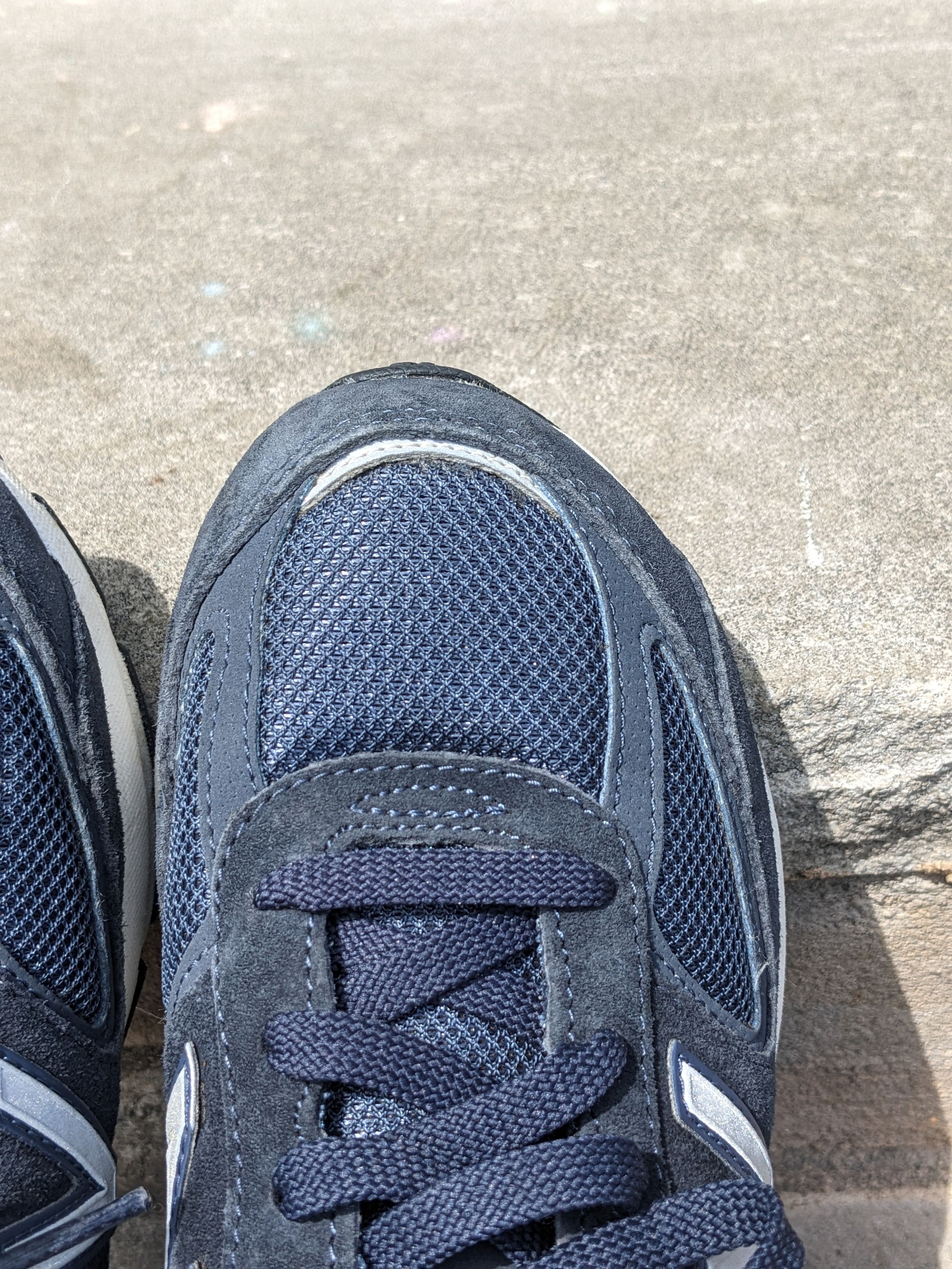 Designer × New Balance New Balance 990v5 Boys Size 5 Navy Blue Youth Shoes GC990NV5 Size US 5 / EU 37 - 4 Thumbnail