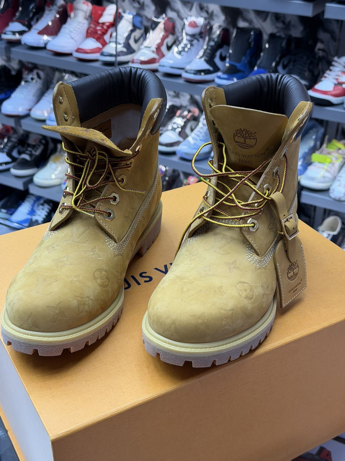 Louis Vuitton Louis Vuitton x Timberland Ankle Boots Size US 10 / EU 43 - 3 Thumbnail
