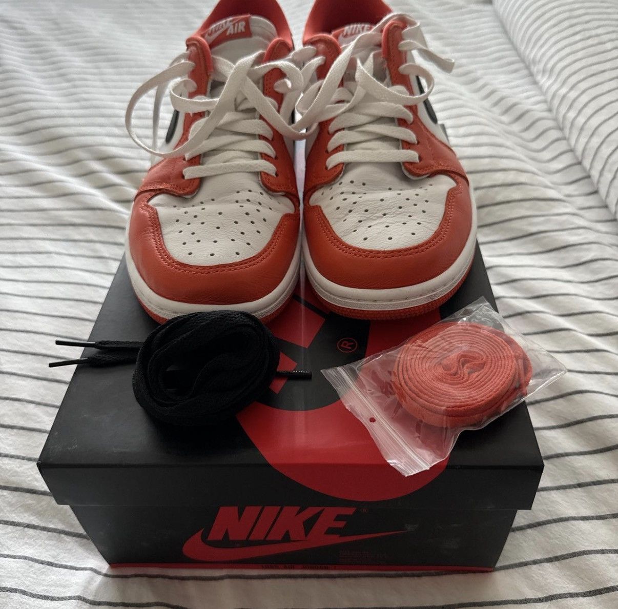 Nike Men's Air Jordan 1 Lows Size US 10 / EU 43 - 2 Thumbnail