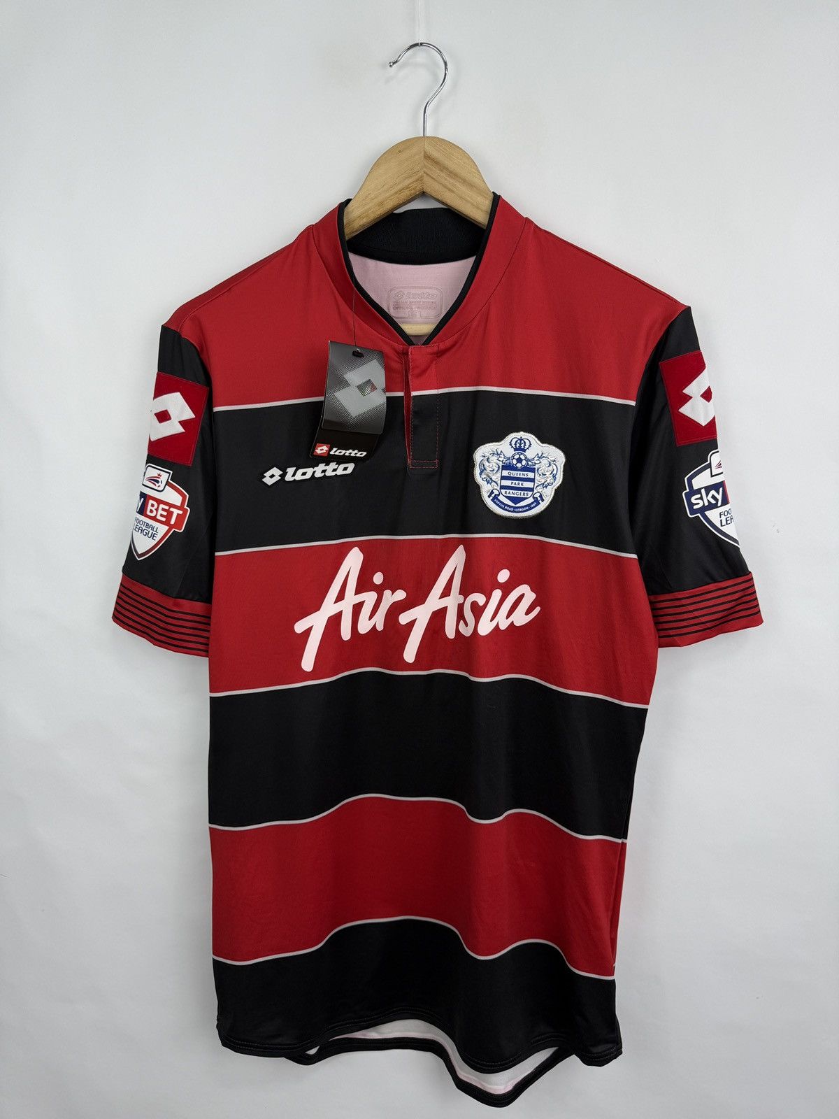 Lotto Sport 🏴󠁧󠁢󠁥󠁮󠁧󠁿 Lotto Queens Park Rangers Petrasso Soccer Jersey Rare Y2K Size US M / EU 48-50 / 2 - 3 Thumbnail