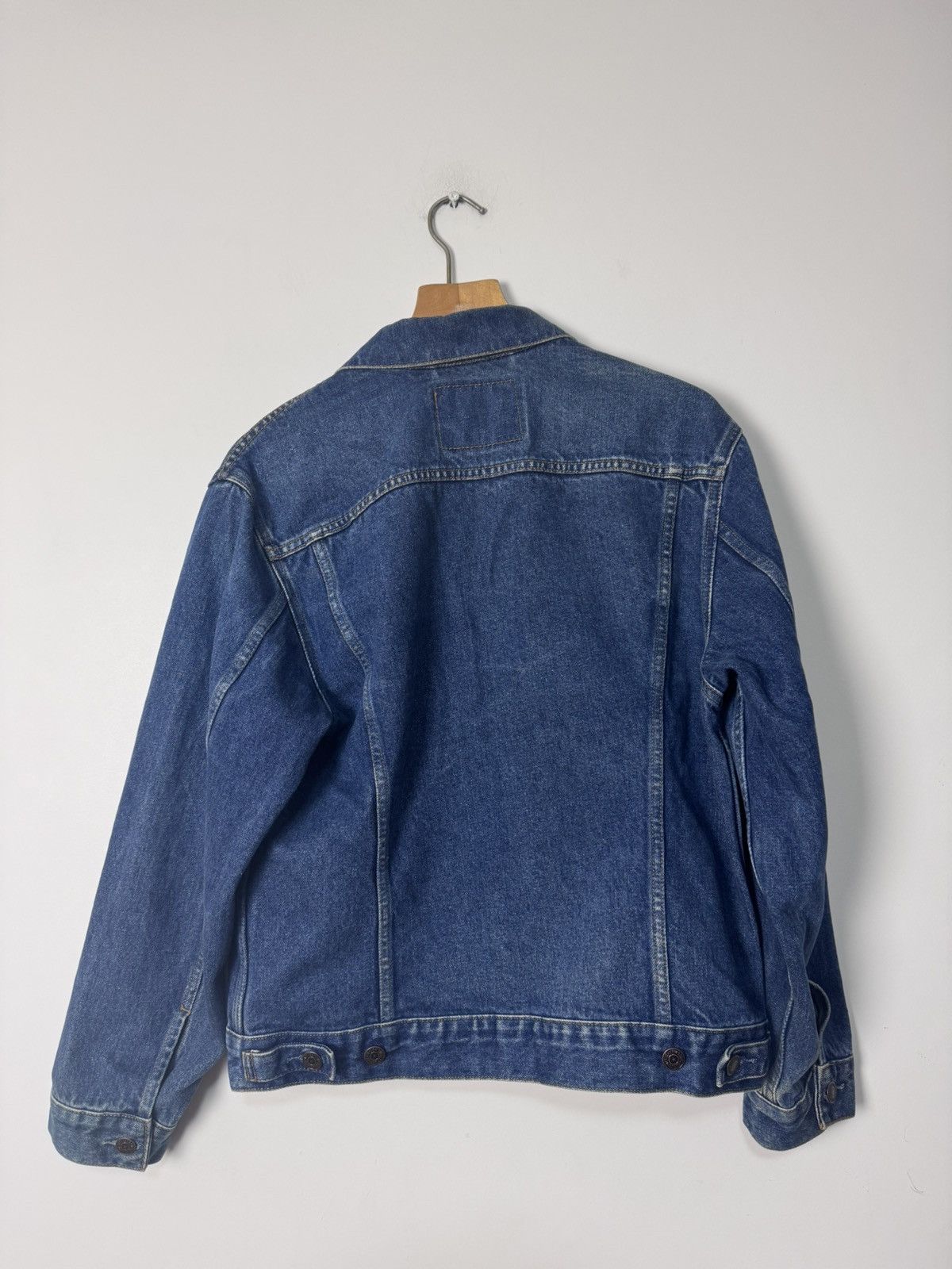 Levi's Vintage Levi’s Faded Blue Trucker Denim Jacket Size US S / EU 44-46 / 1 - 8 Thumbnail