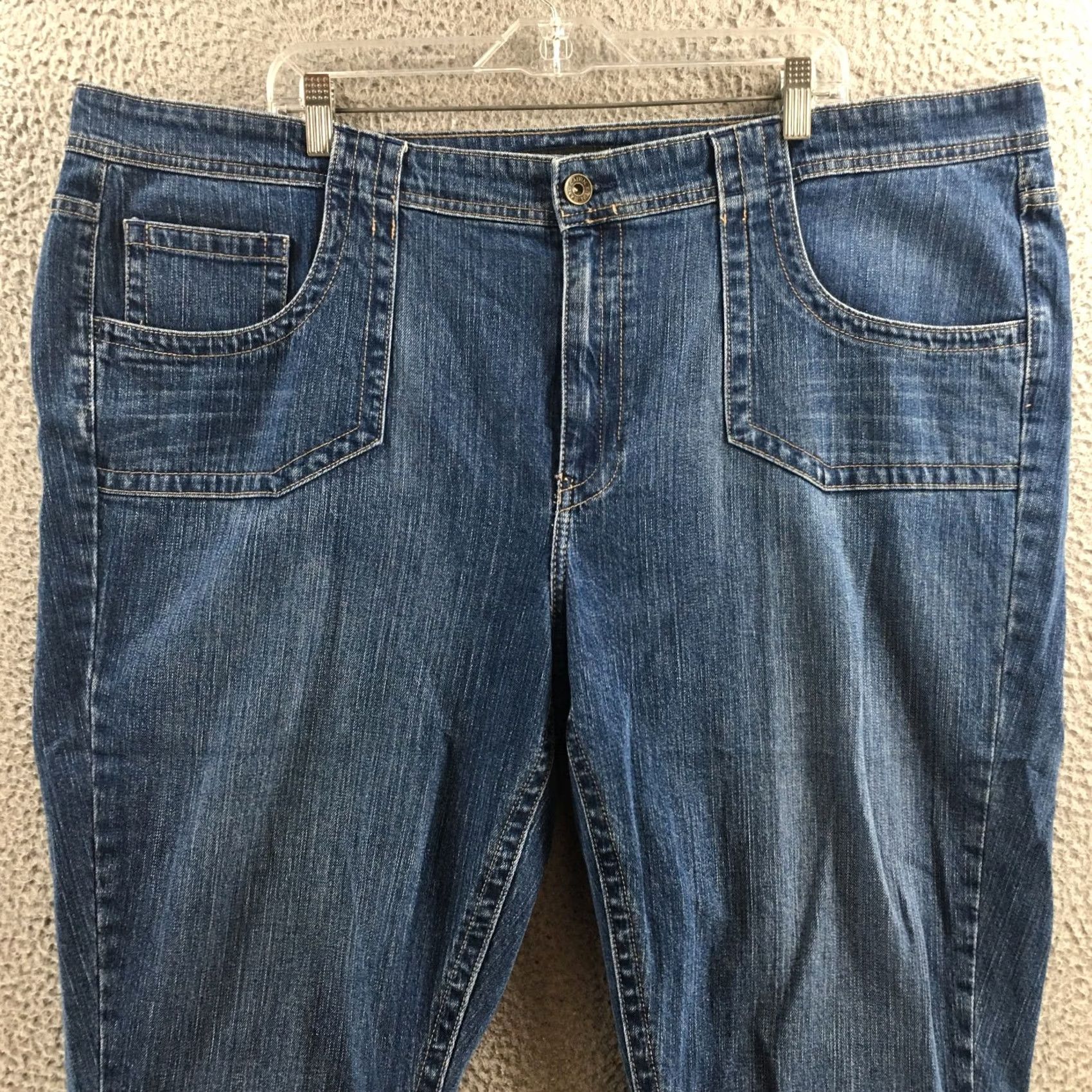 Calvin Klein Calvin Klein Porkchop Pocket Crop Mini Roll Jeans Womens 24W Blue Crop Jeans Womens 24W Blue Calvin Klein Porkchop Pocket Crop Mini Roll Jeans Size 42" / US 20 - 2 Thumbnail