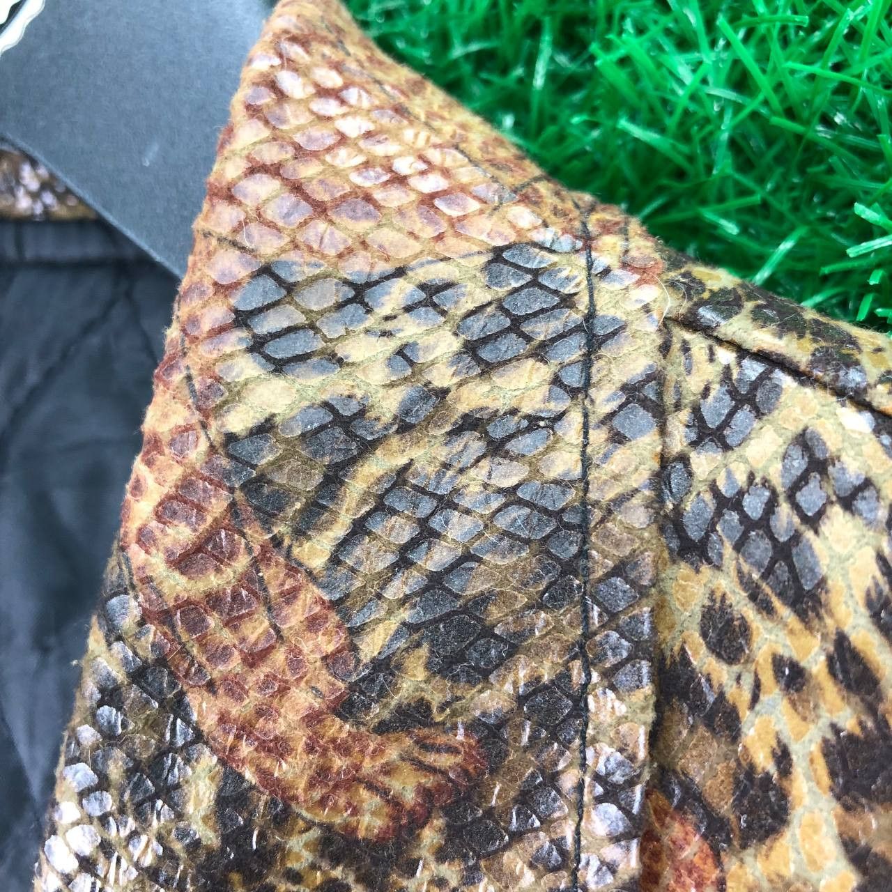 Habitat × Vintage Vintage 90's Leopard Fullprint Scaly Fabric Zipper Jacket Size S / US 4 / IT 40 - 8 Thumbnail