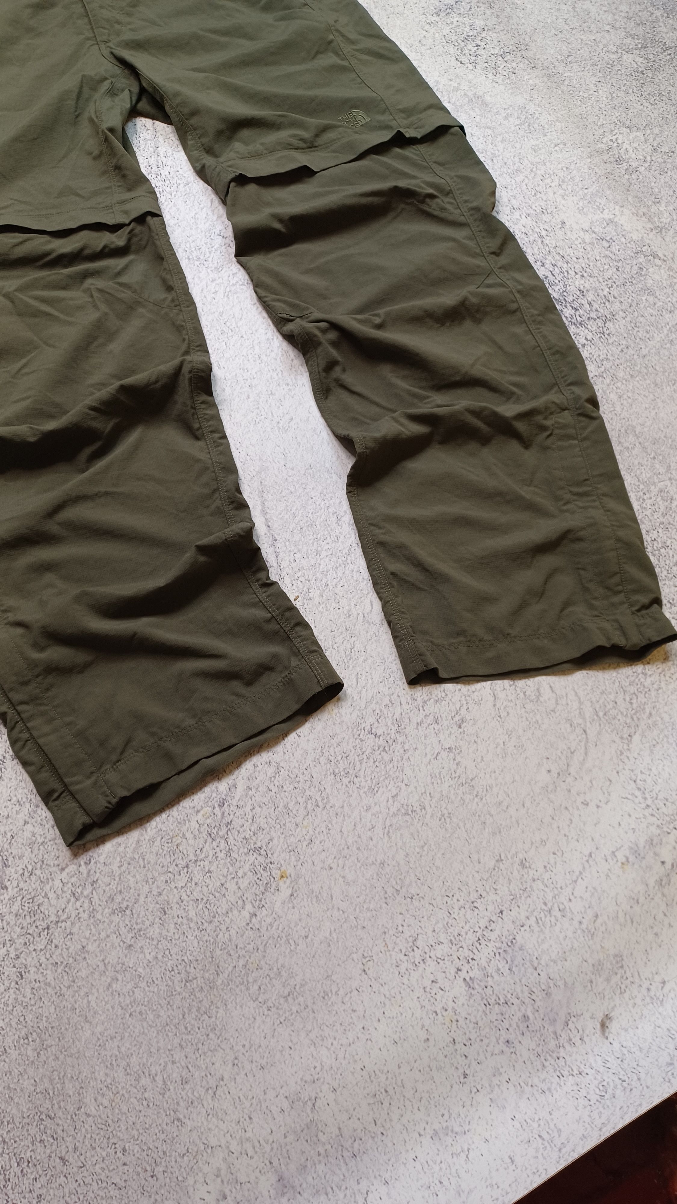 The North Face The North Face Convertible Zip-Off Pants – Size M Size US 32 / EU 48 - 6 Thumbnail